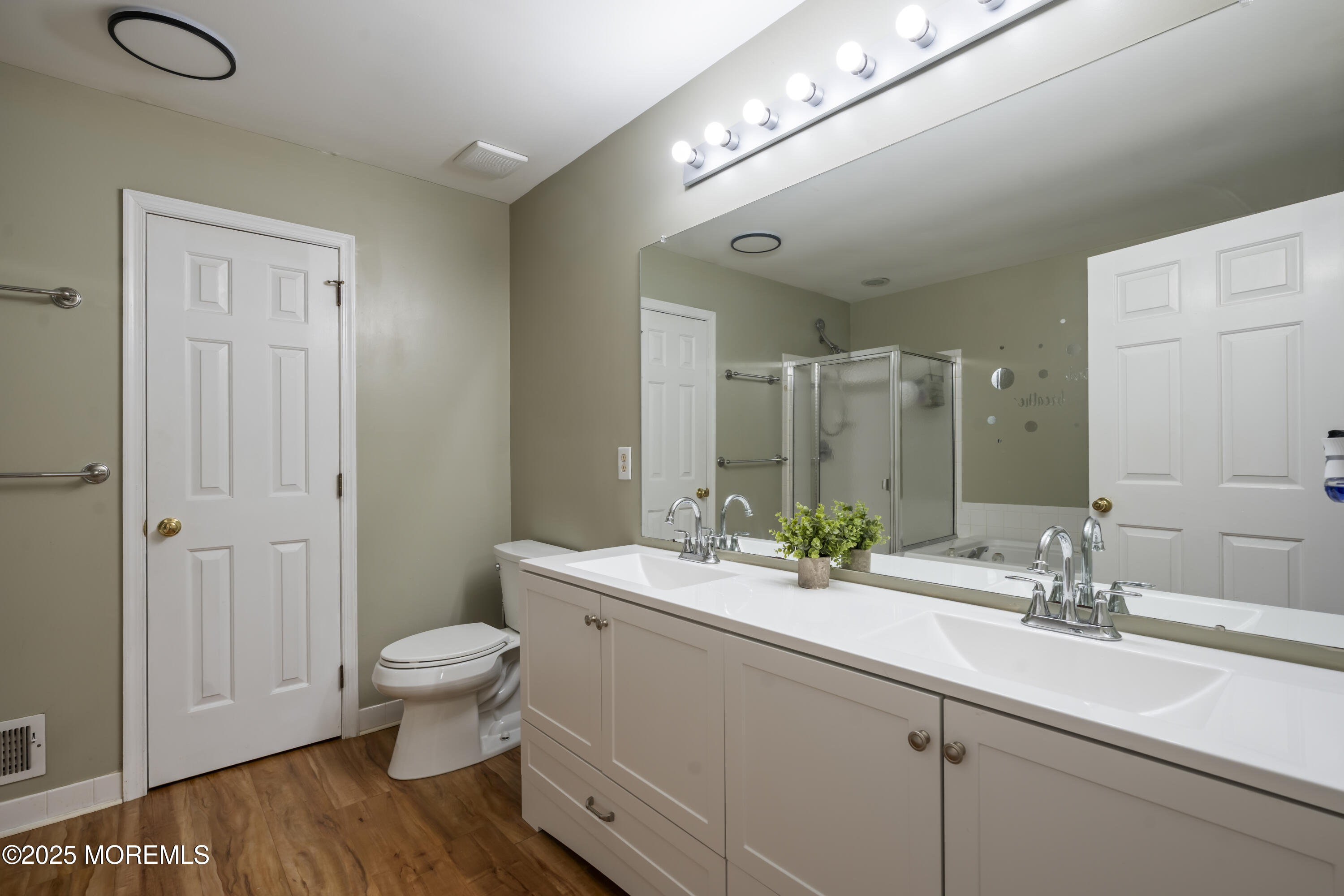 181 Windsong Circle 3, East Brunswick, NJ, 08816 image 27