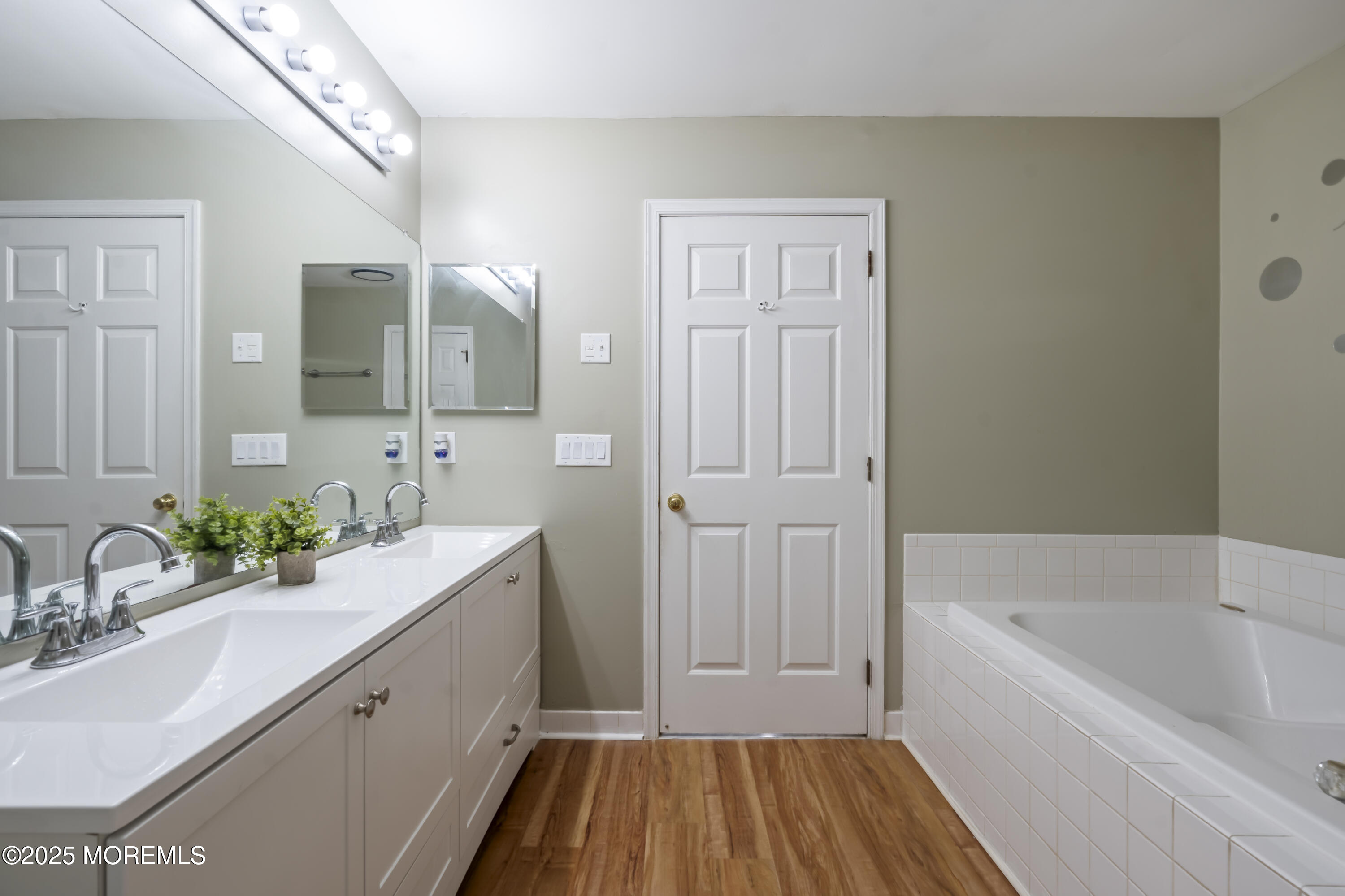 181 Windsong Circle 3, East Brunswick, NJ, 08816 image 29