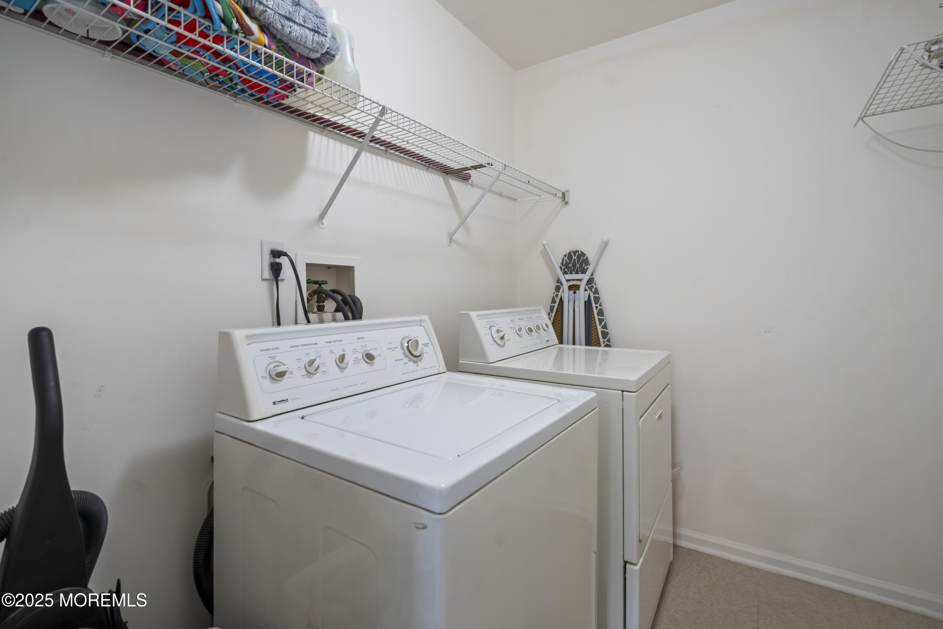 181 Windsong Circle 3, East Brunswick, NJ, 08816 image 32