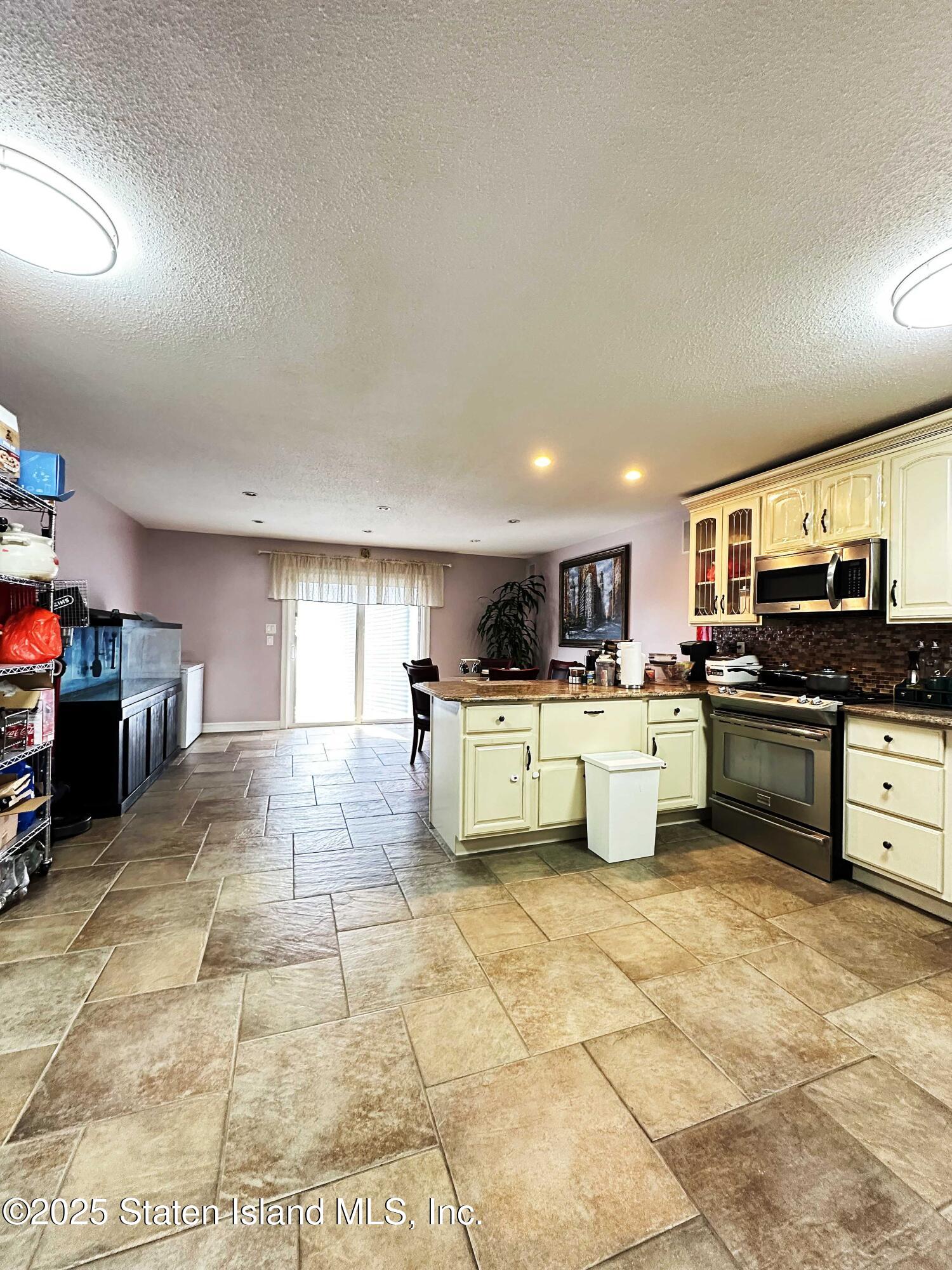 51 Shiloh St Image 2
