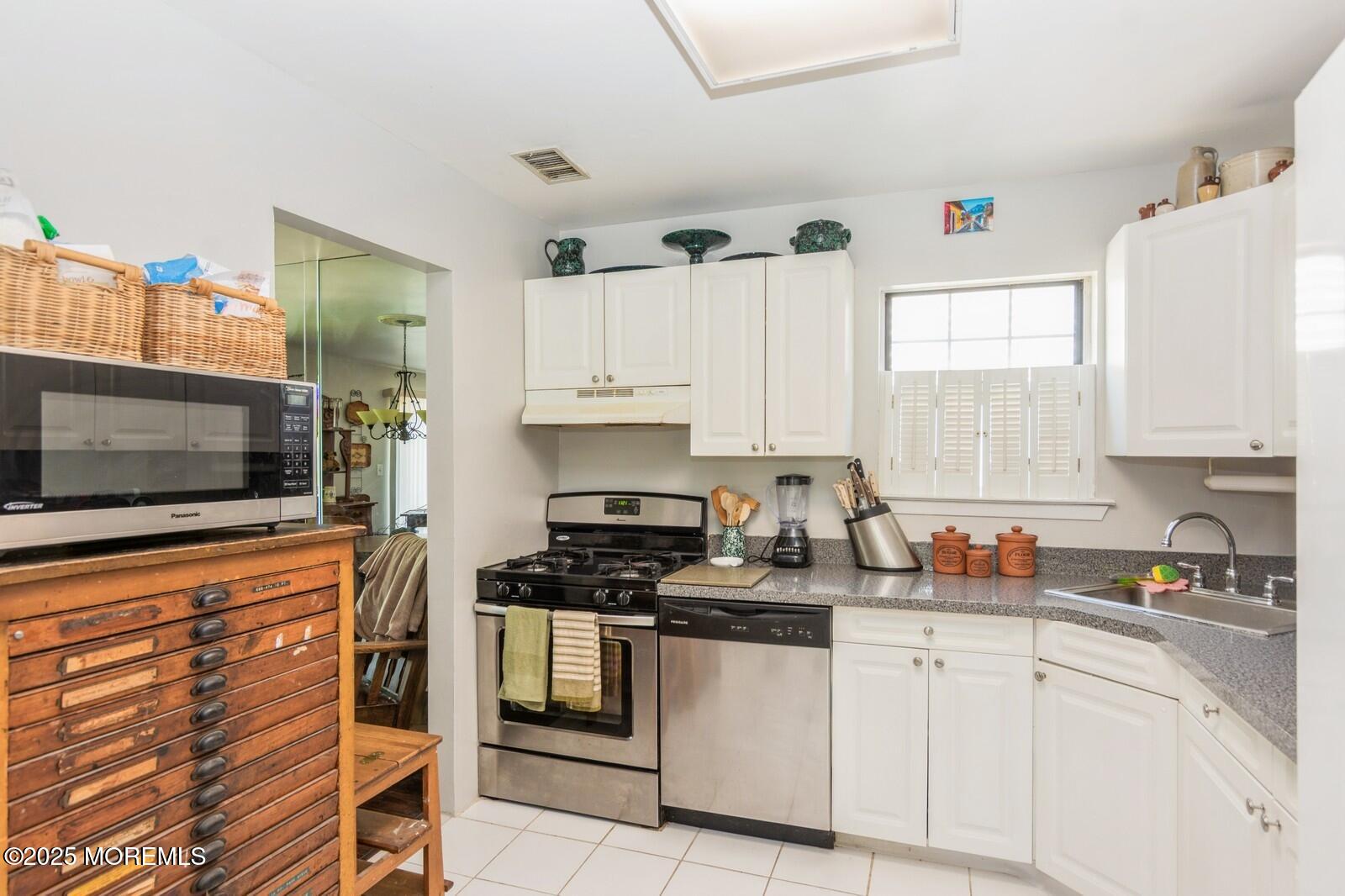 106 Neilly Court 106, Old Bridge, NJ, 08857 image 8