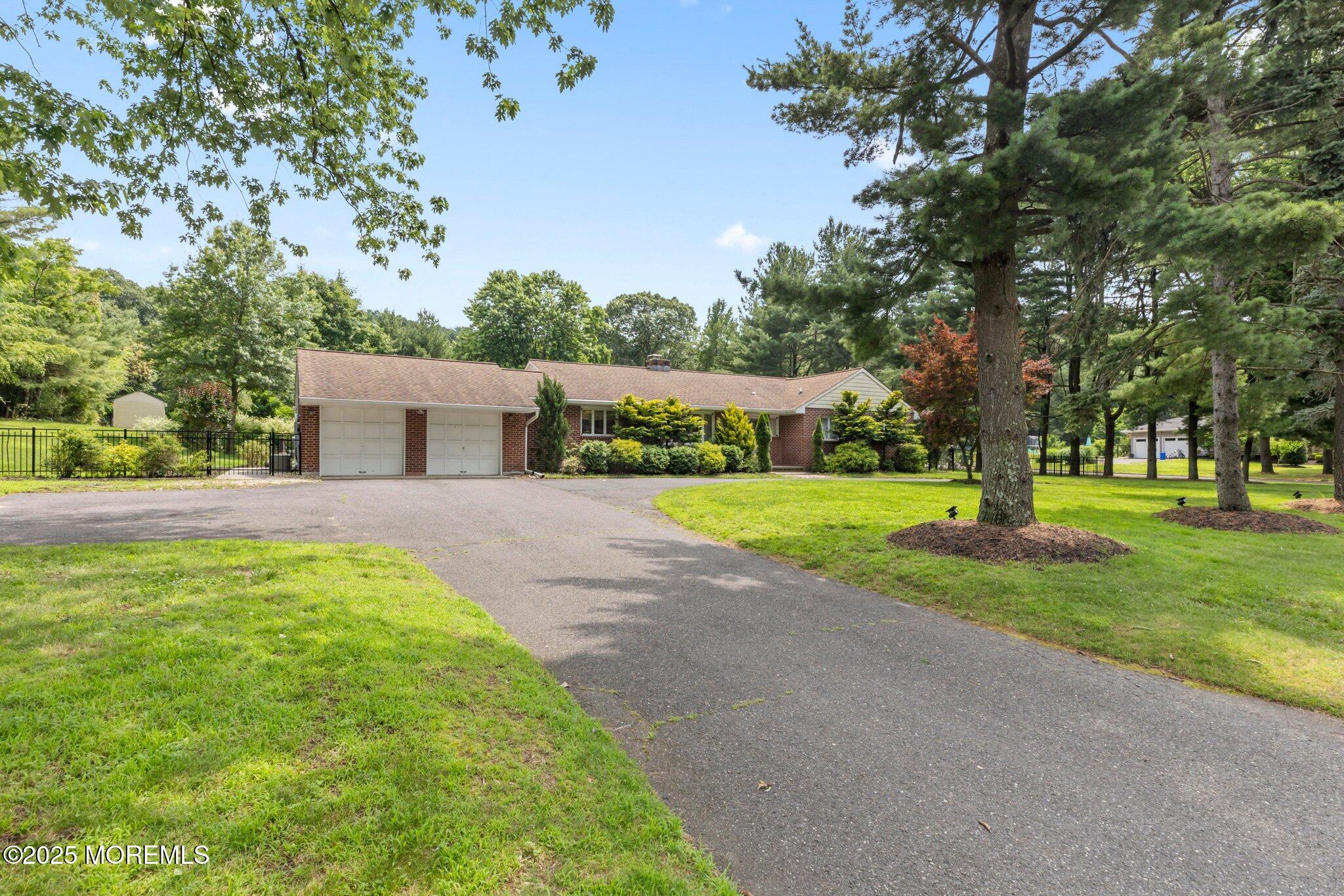 41 Van Brackle Road, Holmdel, NJ, 07733