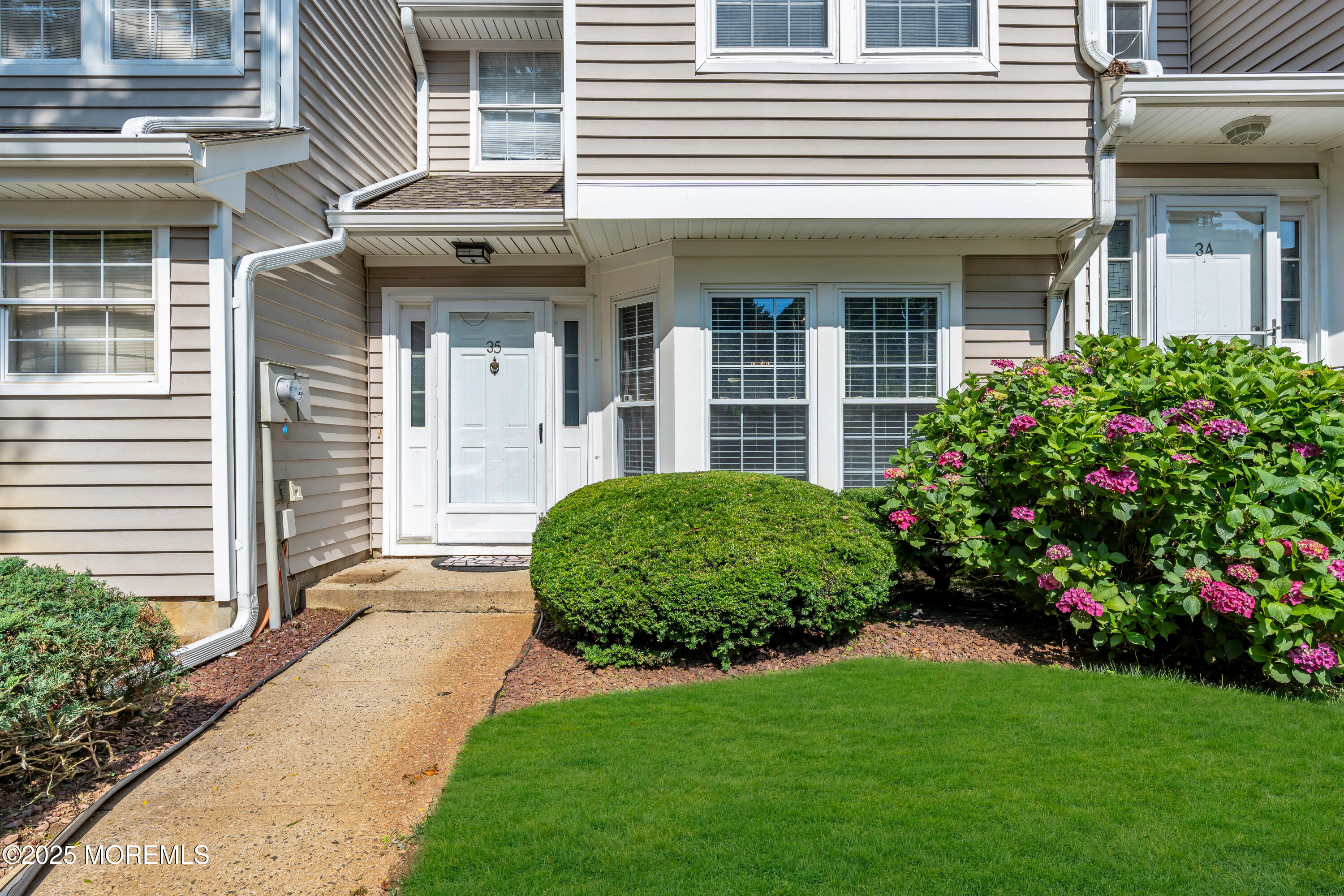 35 Duncan Way, Freehold, NJ, 07728