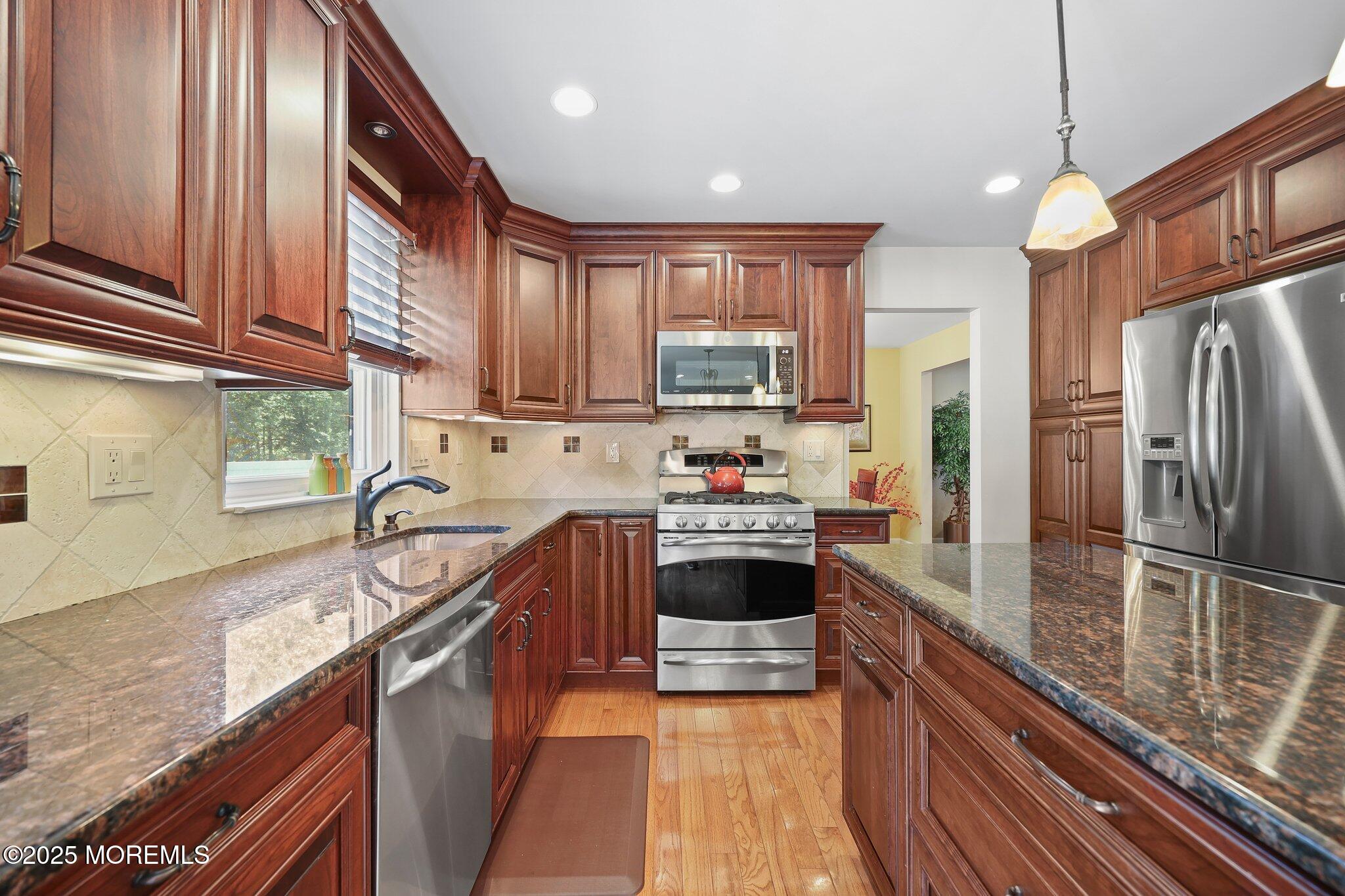 14 Sutton Drive, Manalapan, NJ, 07726 image 10