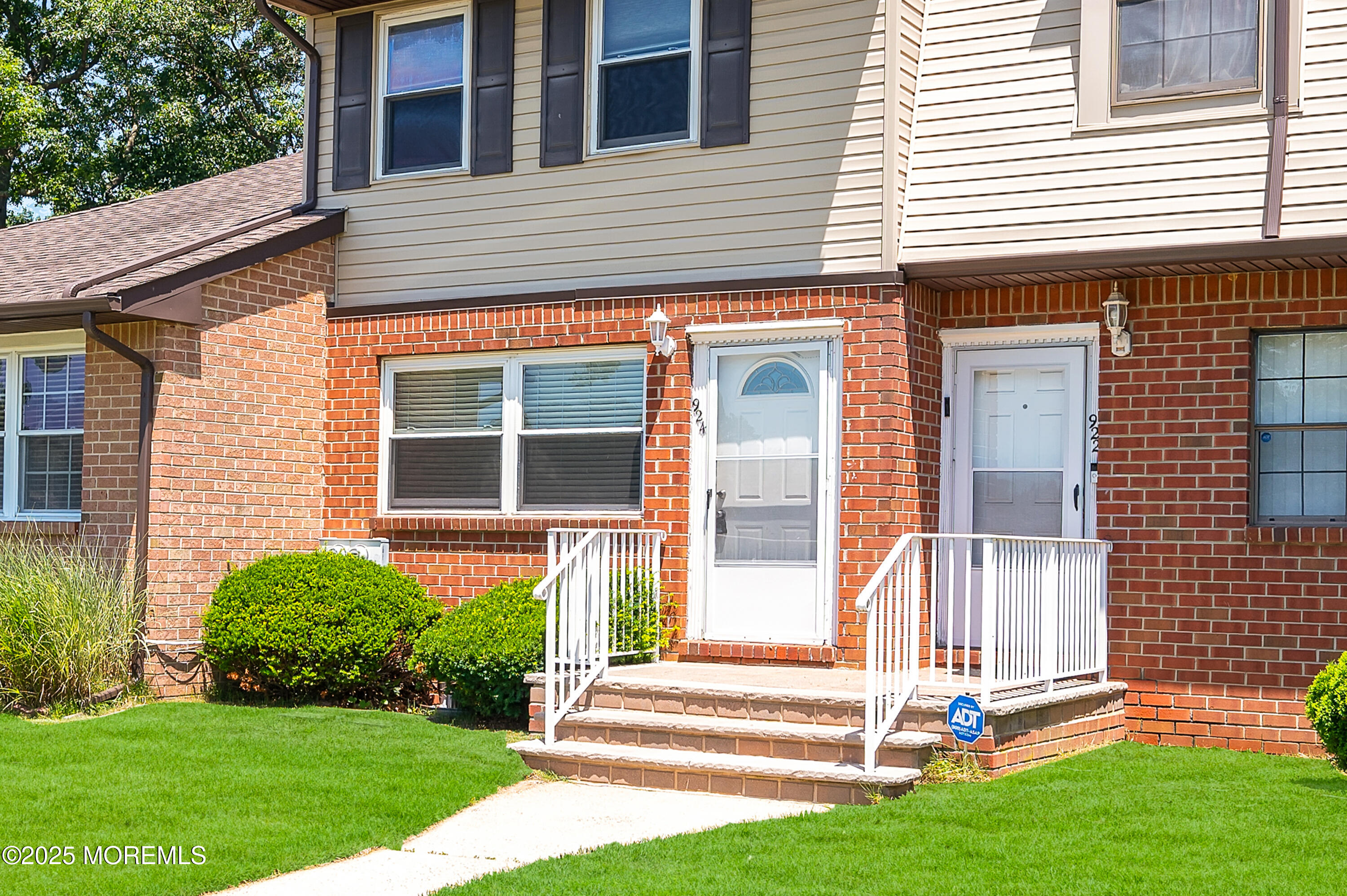 924 Kims Court Image 2