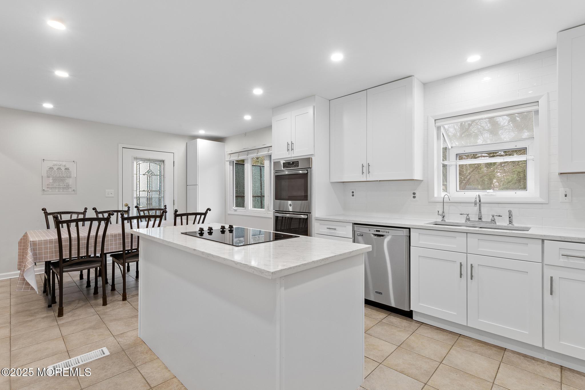 1375 Red Oak Drive, Lakewood, NJ, 08701 image 16
