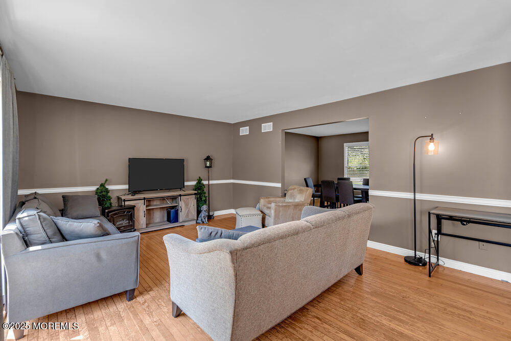 20 Camelot Terrace, Jackson, NJ, 08527 image 17