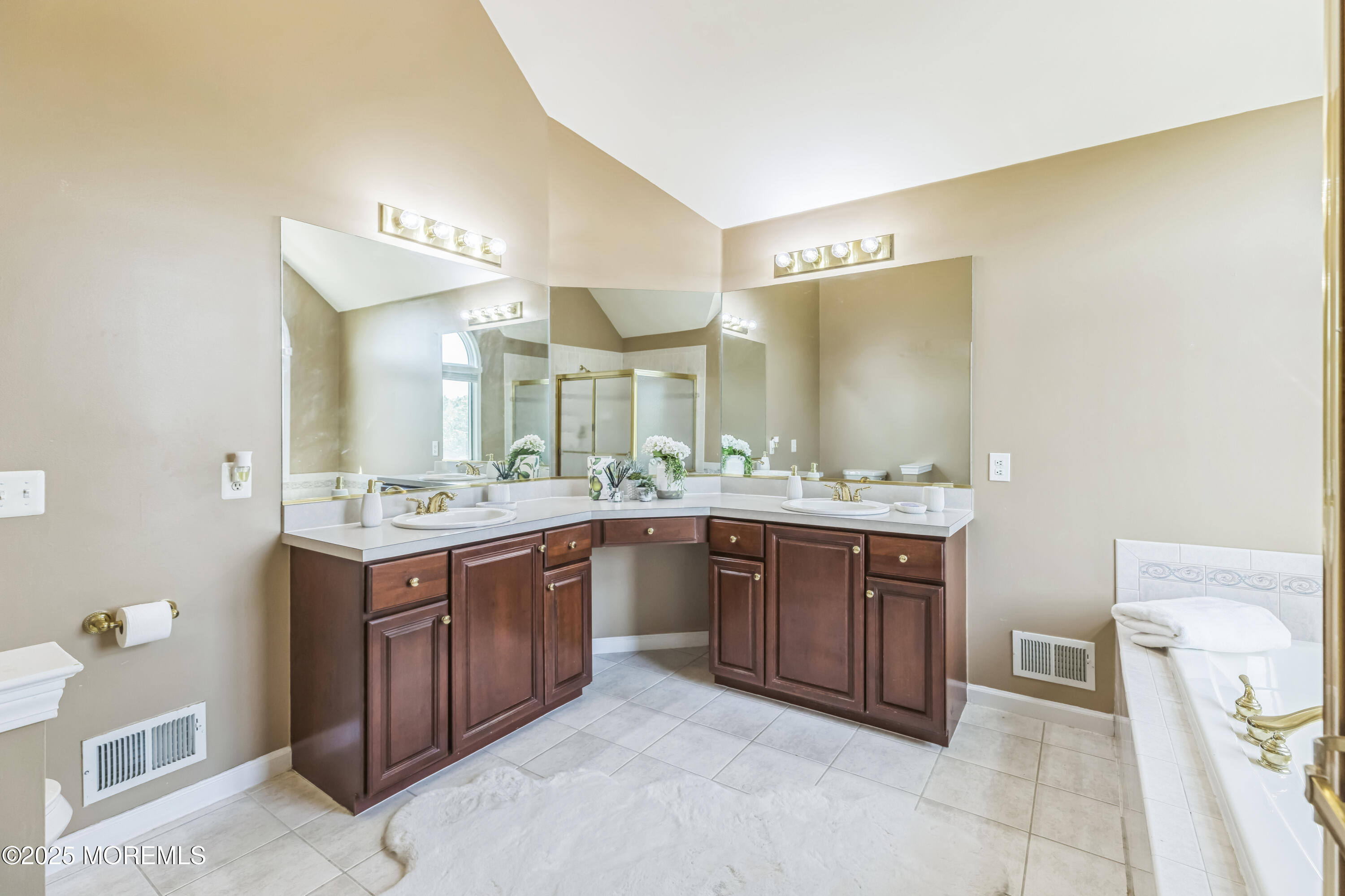 140 Pin Oak Road, Freehold, NJ, 07728 image 18