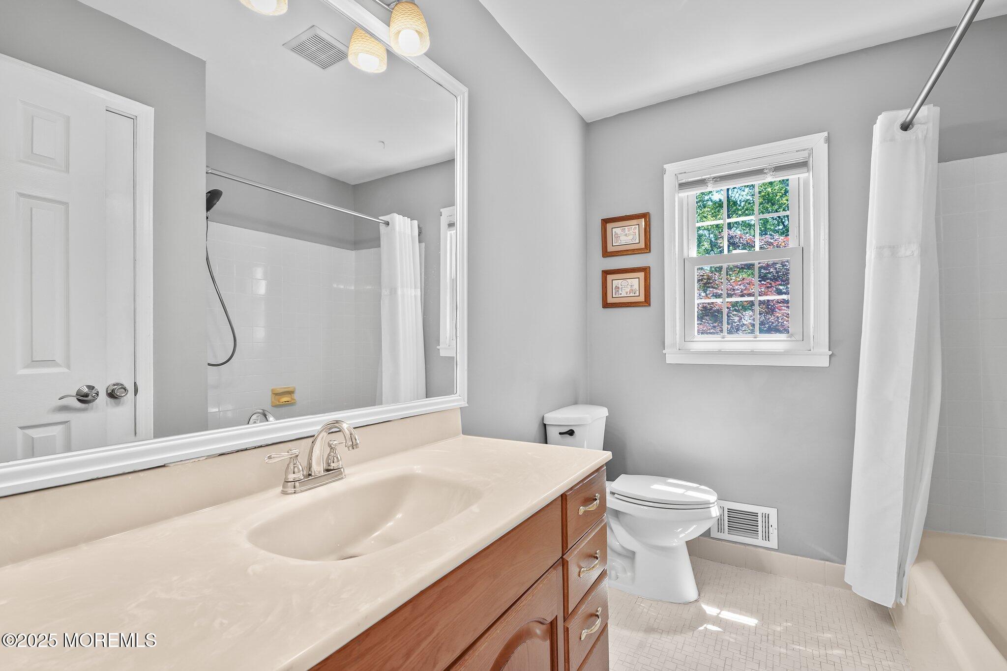 45 Weston Place, Eatontown, NJ, 07724 image 35