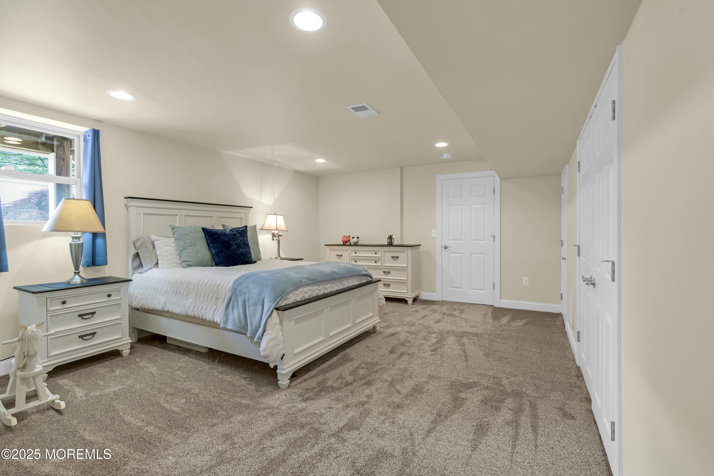 118 Pelican Court, Marlboro, NJ, 07746 image 39