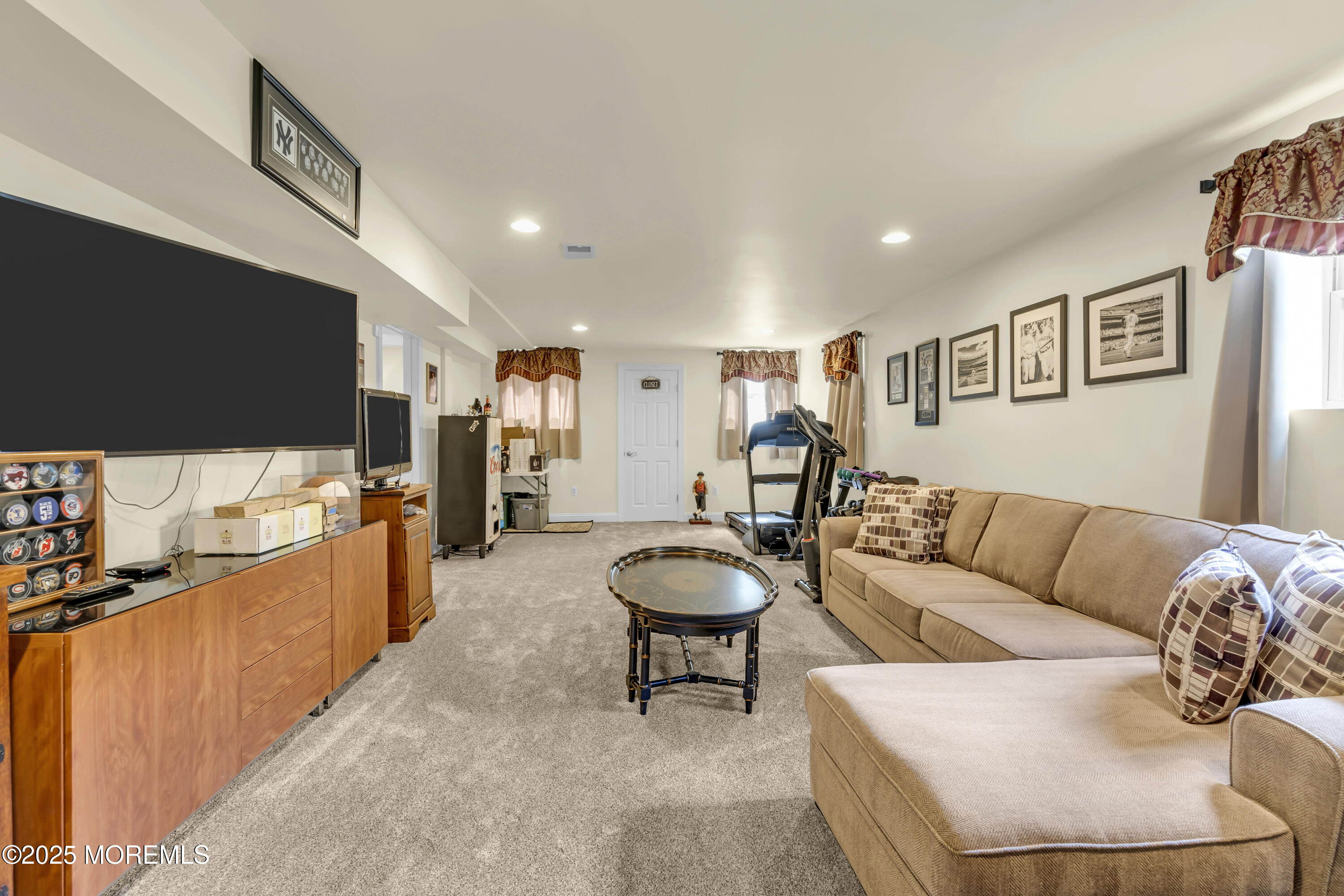118 Pelican Court, Marlboro, NJ, 07746 image 40