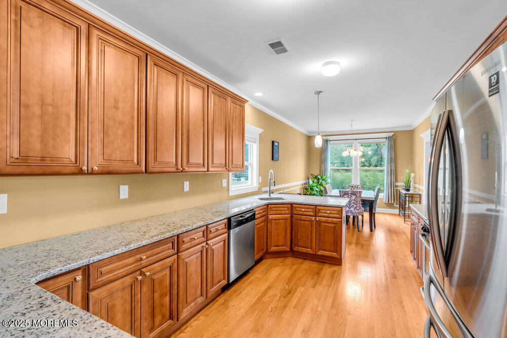 626 Anthony Avenue Image 2