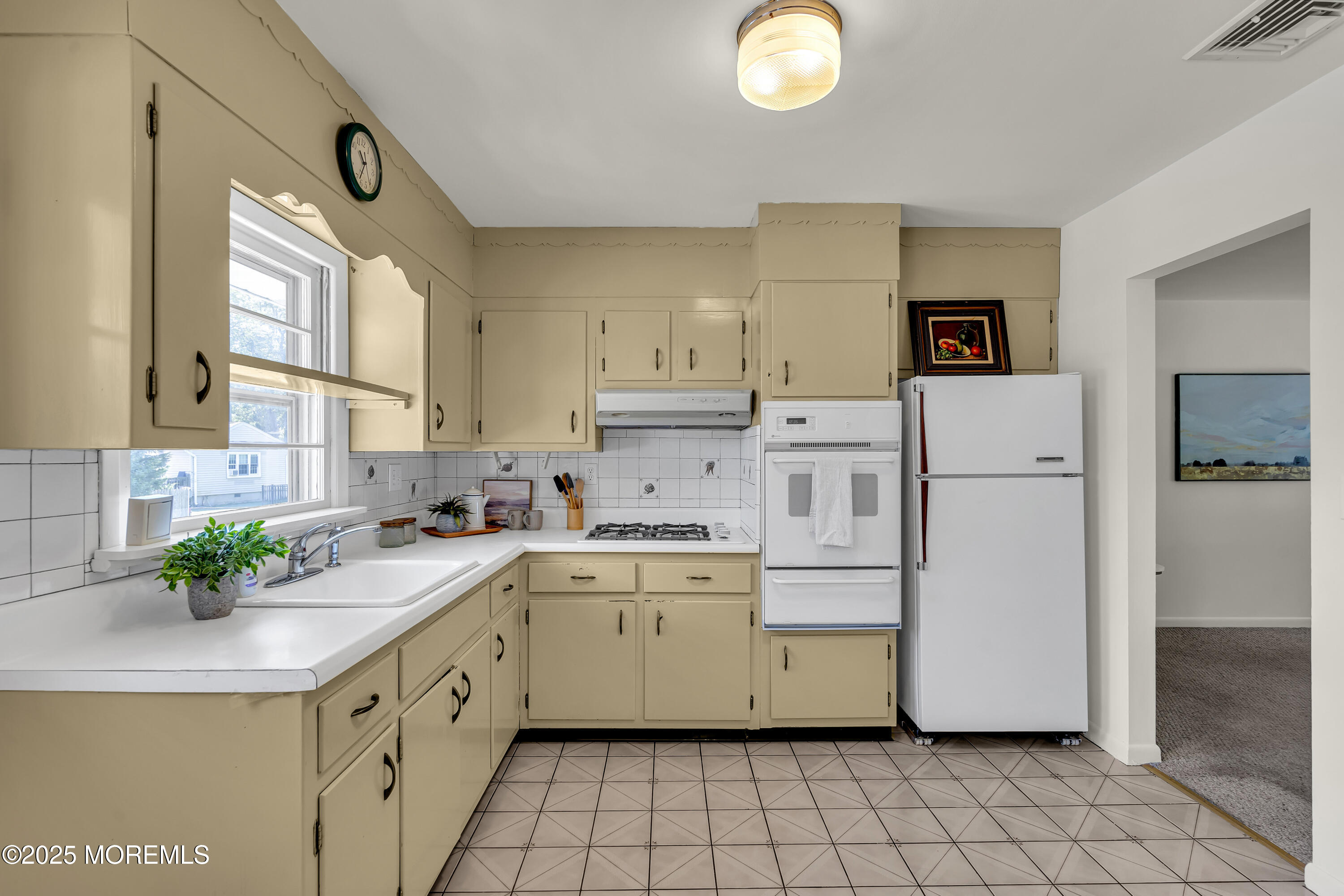 71 Lenox Avenue, Oakhurst, NJ, 07755 image 14