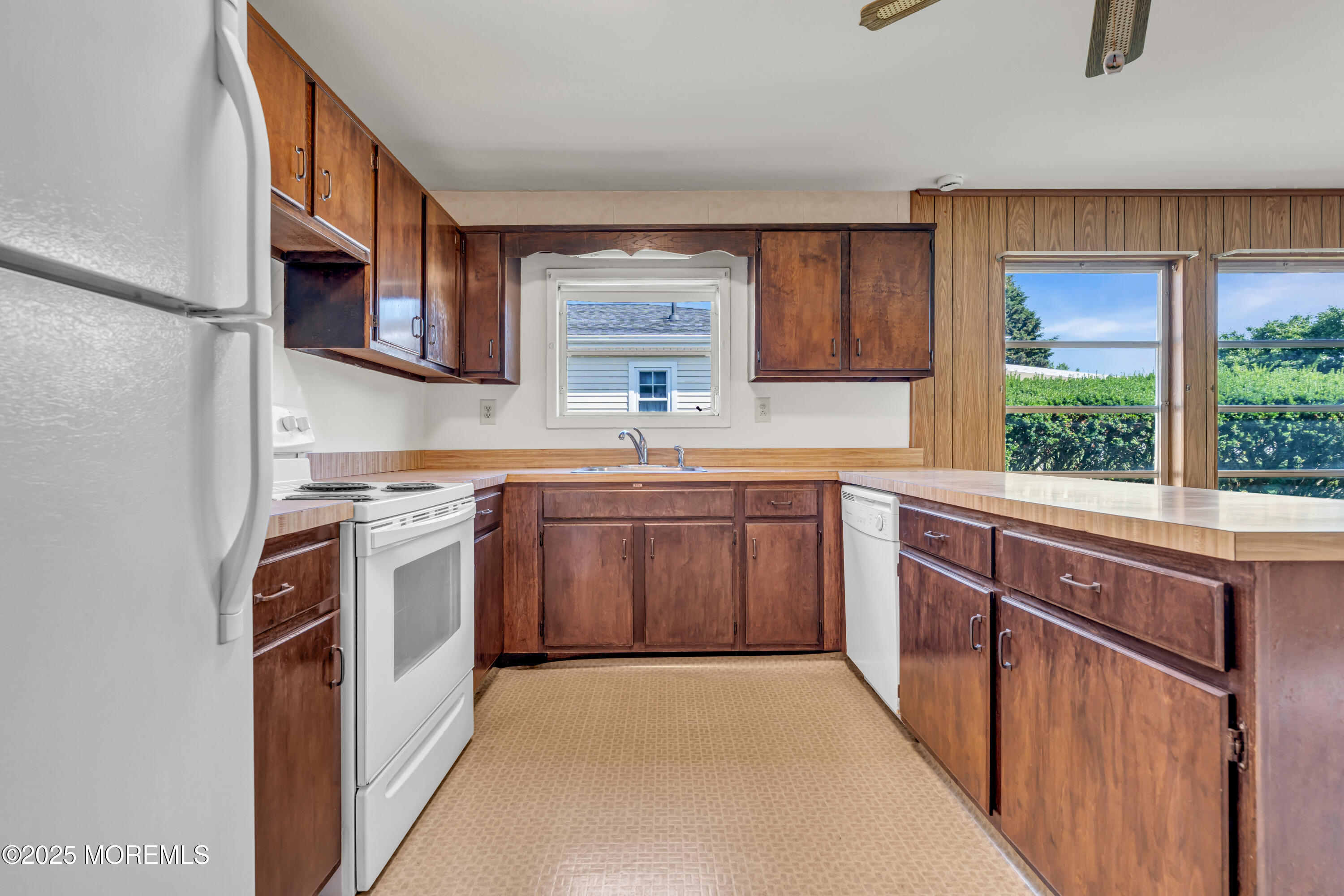 214 Bonaire Drive, Toms River, NJ, 08757 image 14