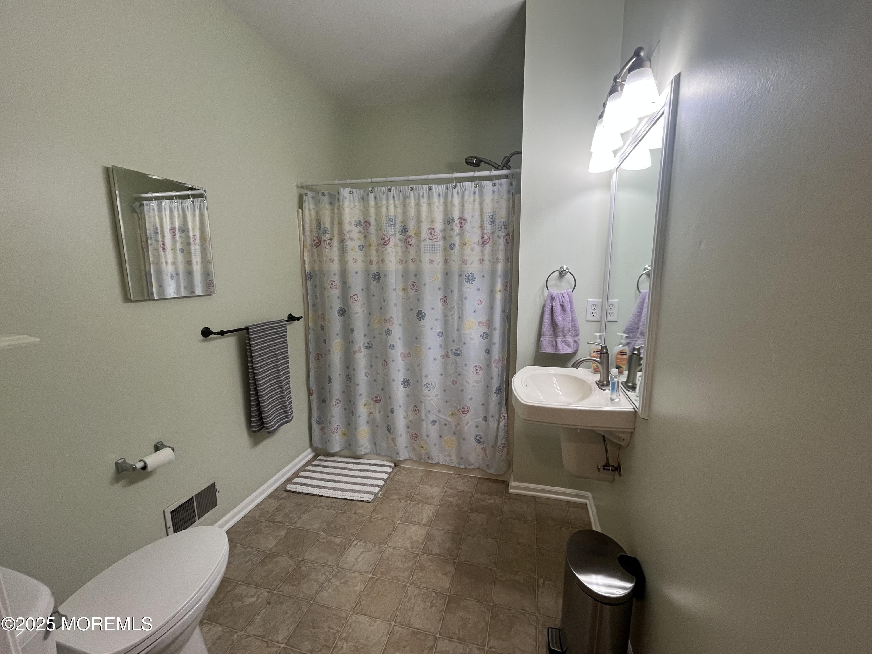 1002 Deerhaven Terrace, Lopatcong, NJ, 08865 image 12