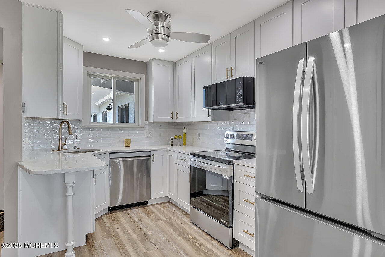 51 Hiering Avenue D4 Image 4