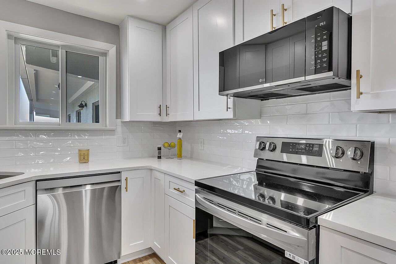 51 Hiering Avenue D4 Image 5