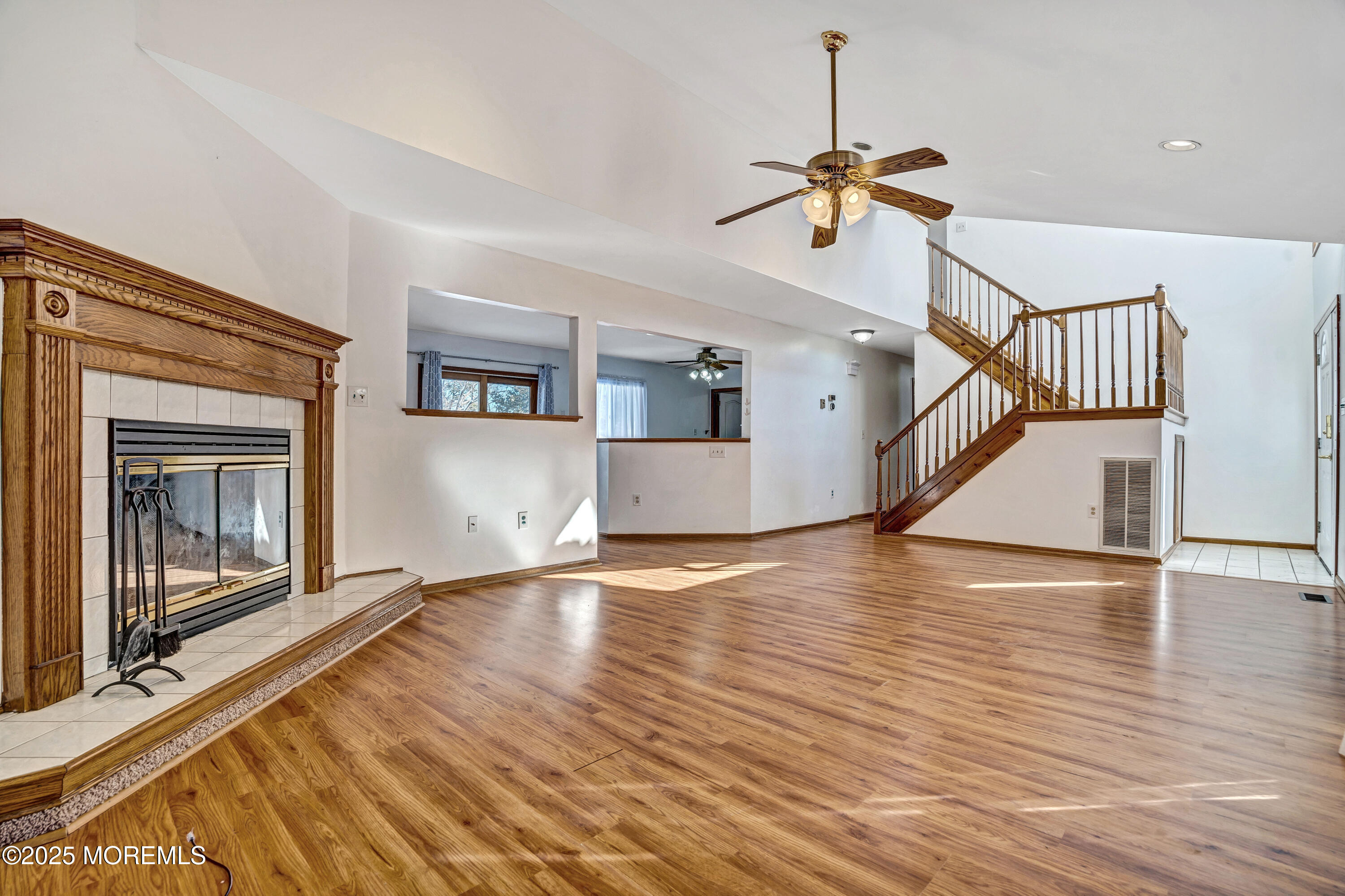 1112 Larchmont Street Image 2