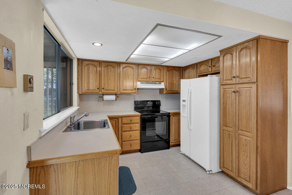 104 Chatham Drive 104B, Monroe, NJ, 08831 image 9