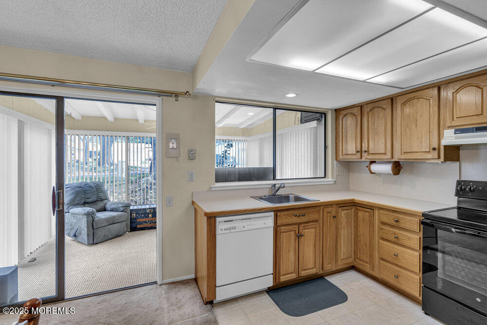 104 Chatham Drive 104B, Monroe, NJ, 08831 image 11