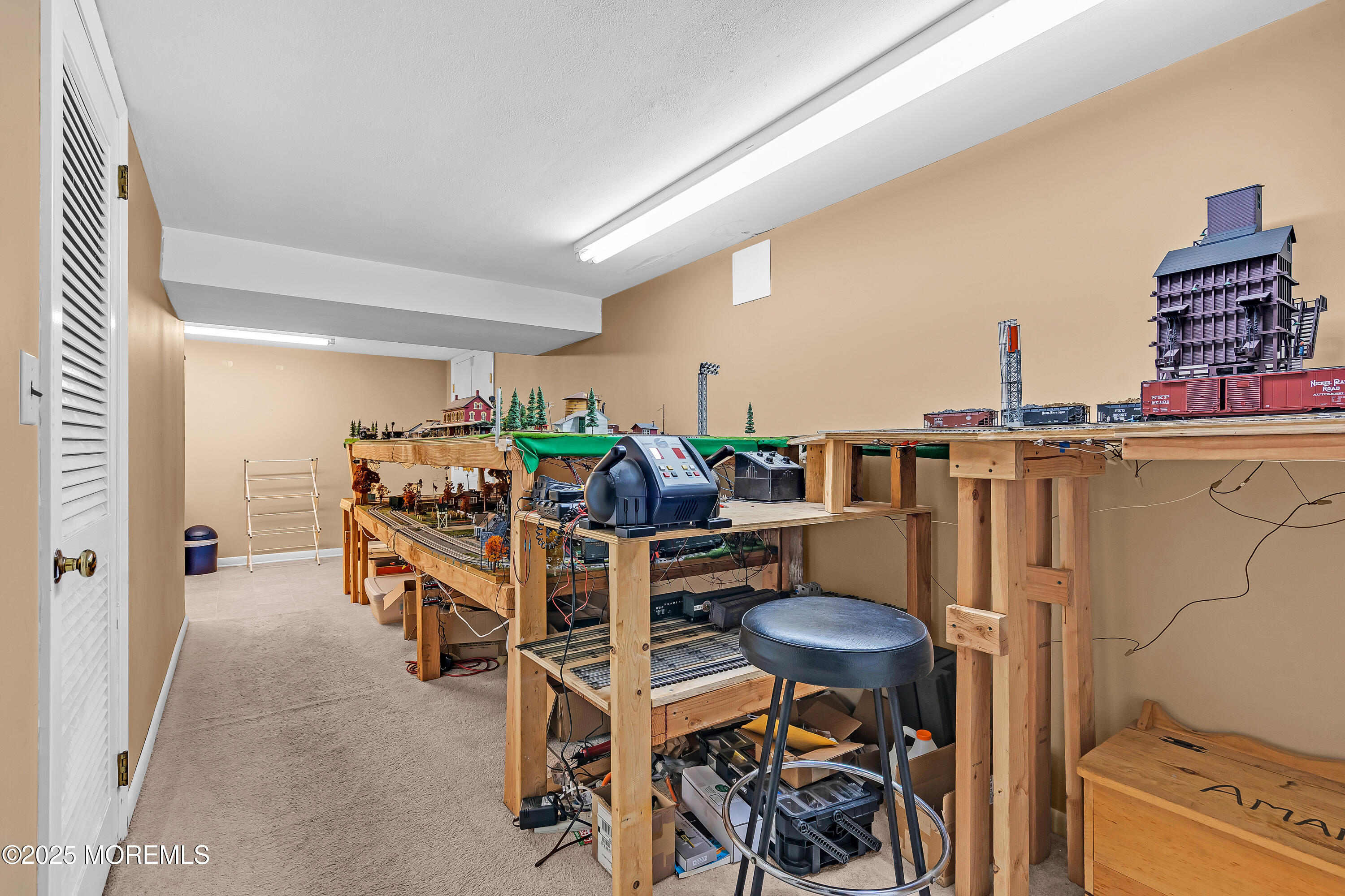 384 Gerry Road, North Brunswick, NJ, 08902 image 27