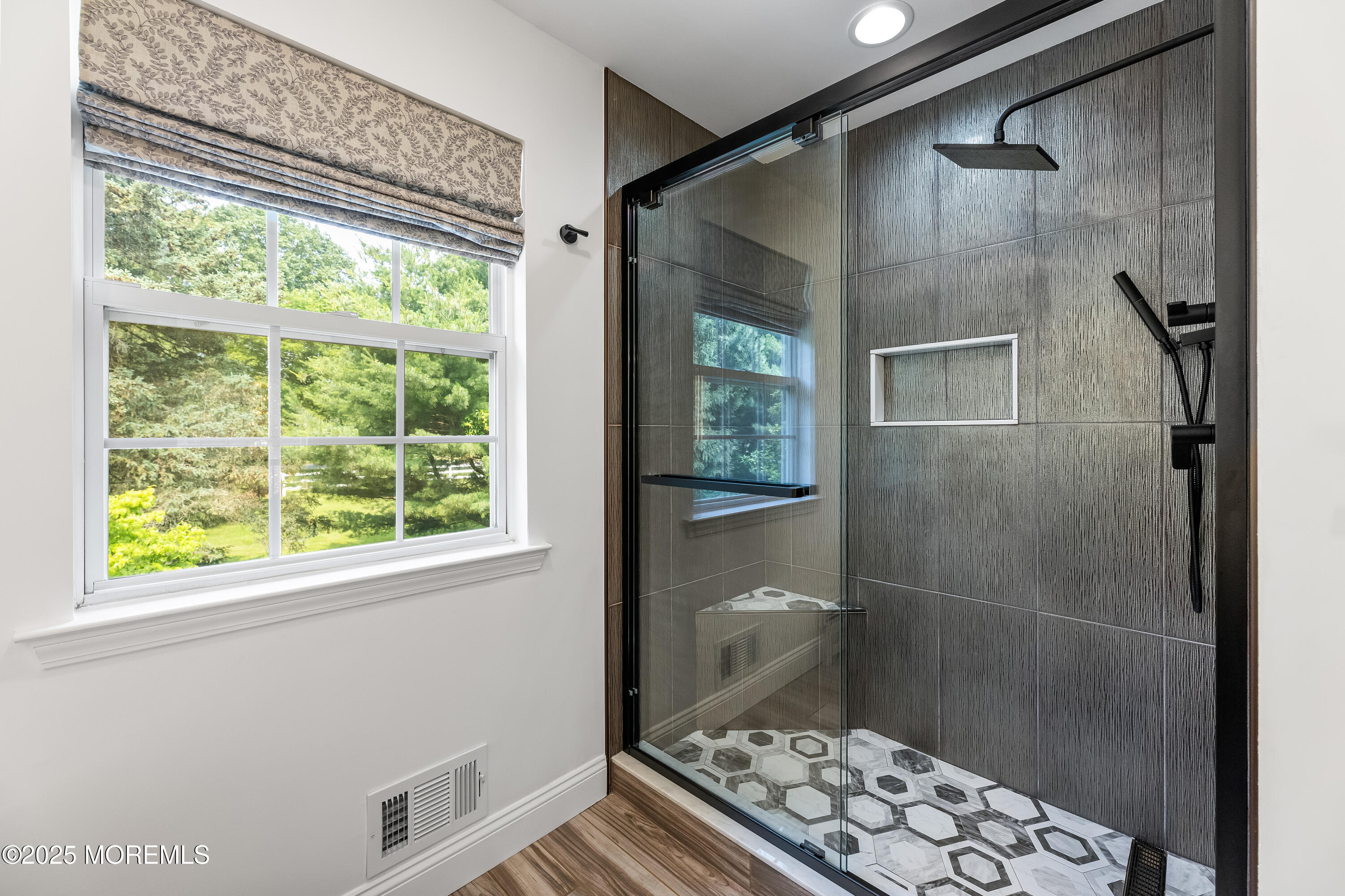 16 Moorland Boulevard, Monroe, NJ, 08831 image 31
