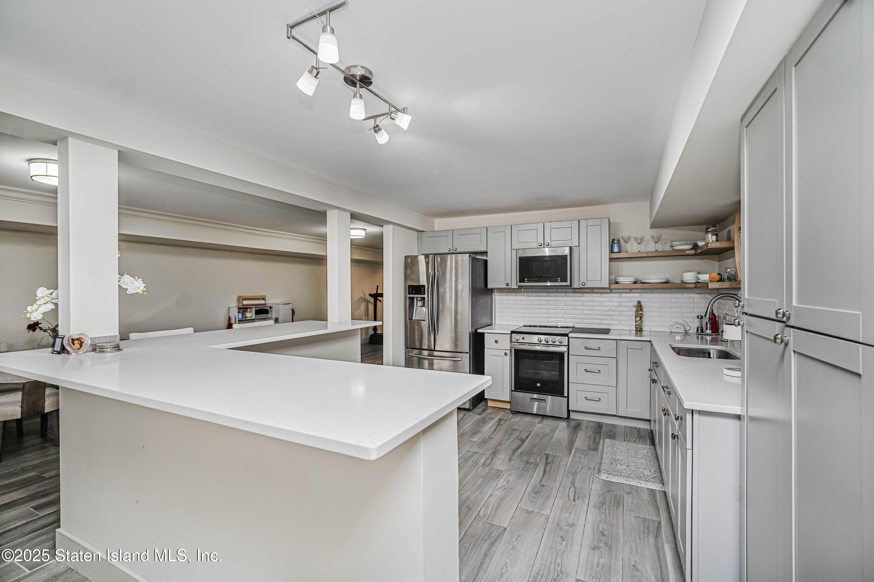 24 Benedict Road, Staten Island, NY, 10304 image 31