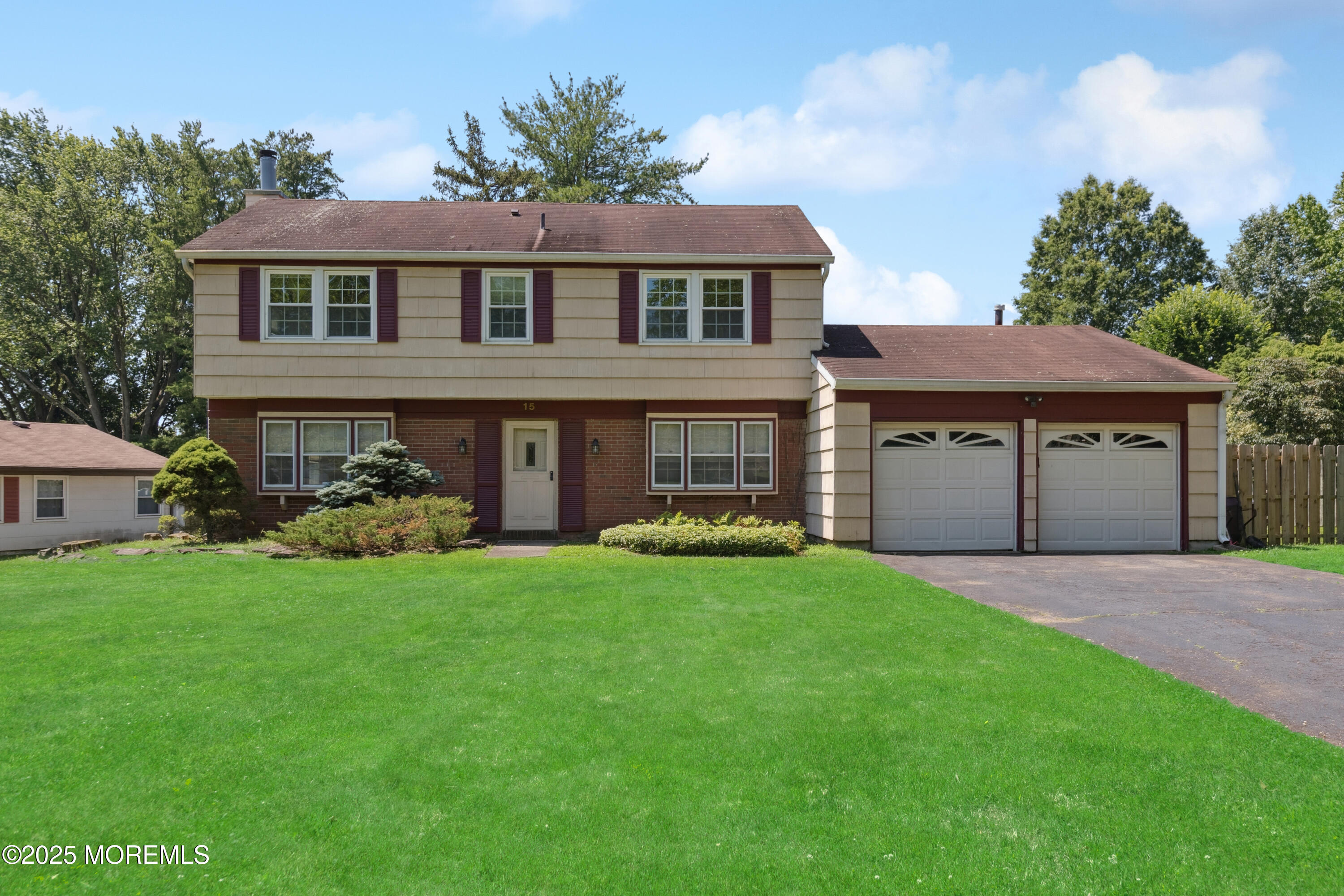 15 Clinton Drive, Manalapan, NJ, 07726