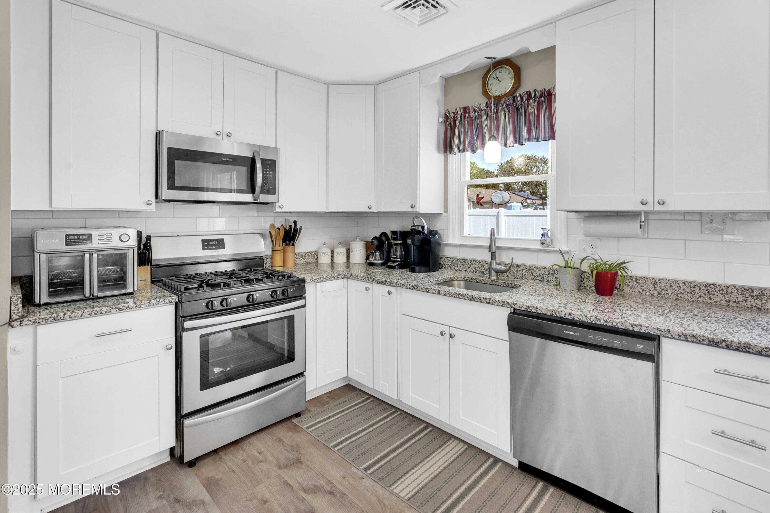 418 Sycamore Drive Image 4