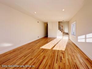 42 Greenway Avenue Image 4