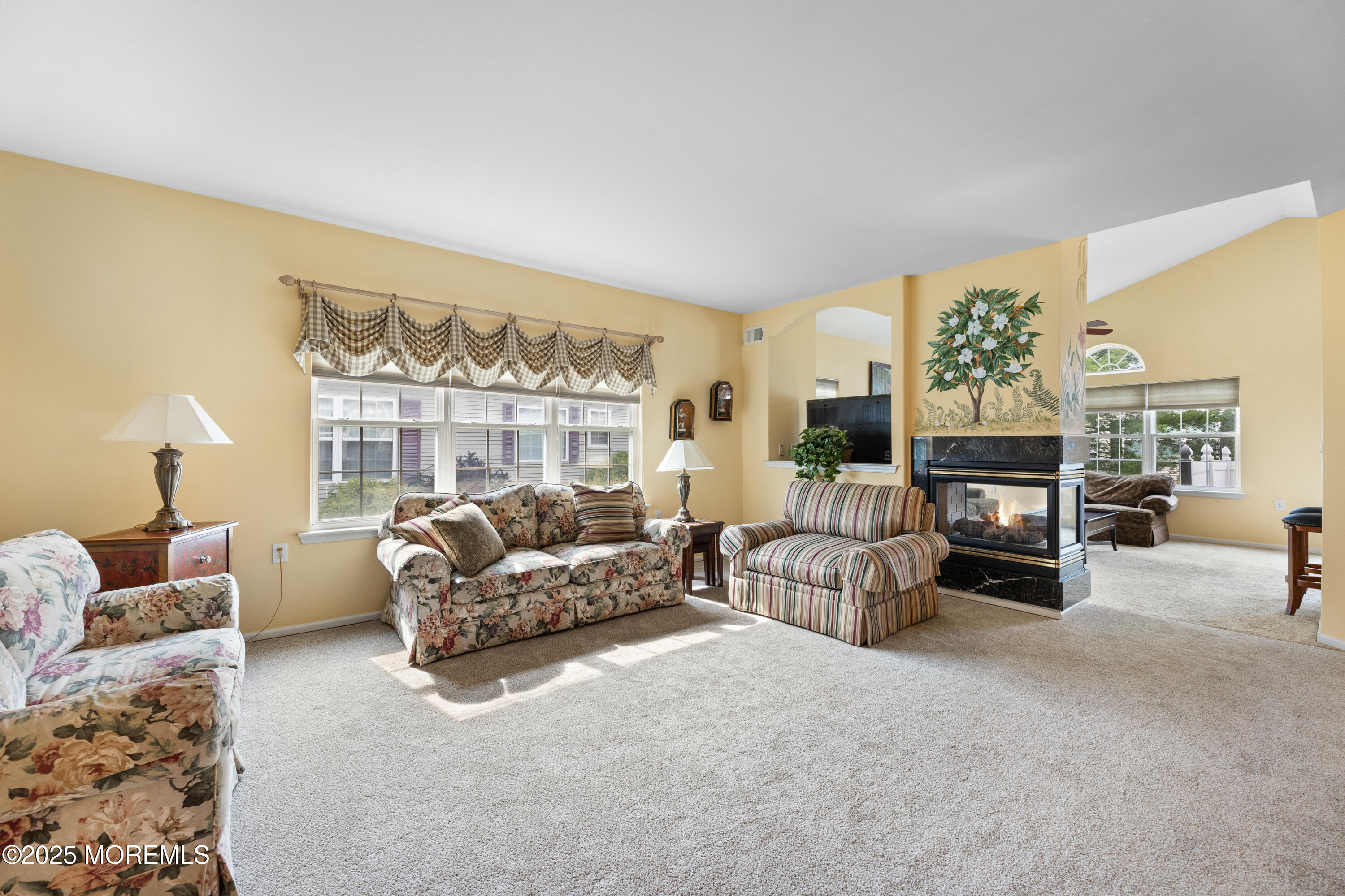 6 Boticelli Court Image 3
