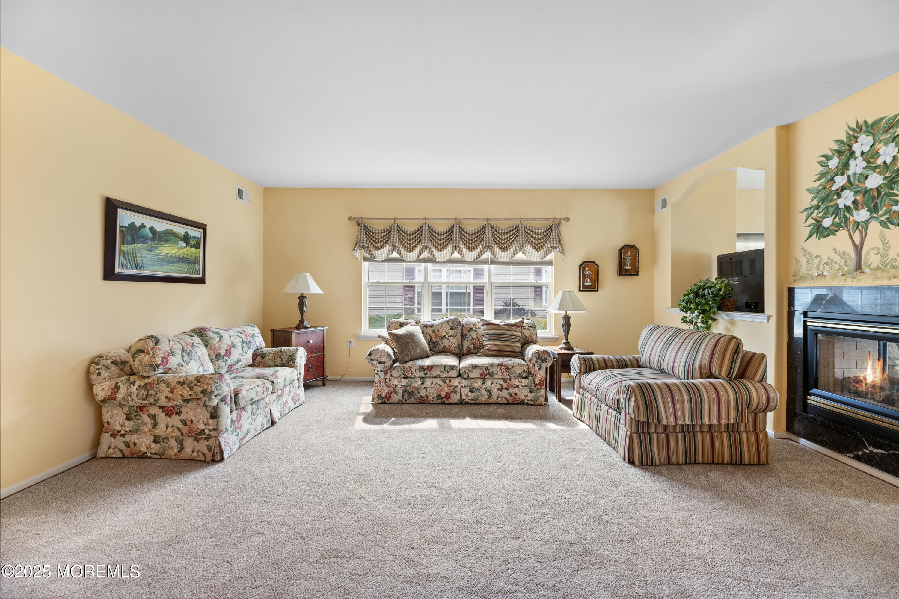 6 Boticelli Court Image 4