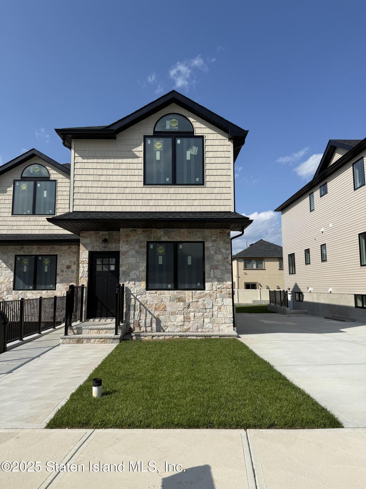 42 Greenway Avenue Image 2