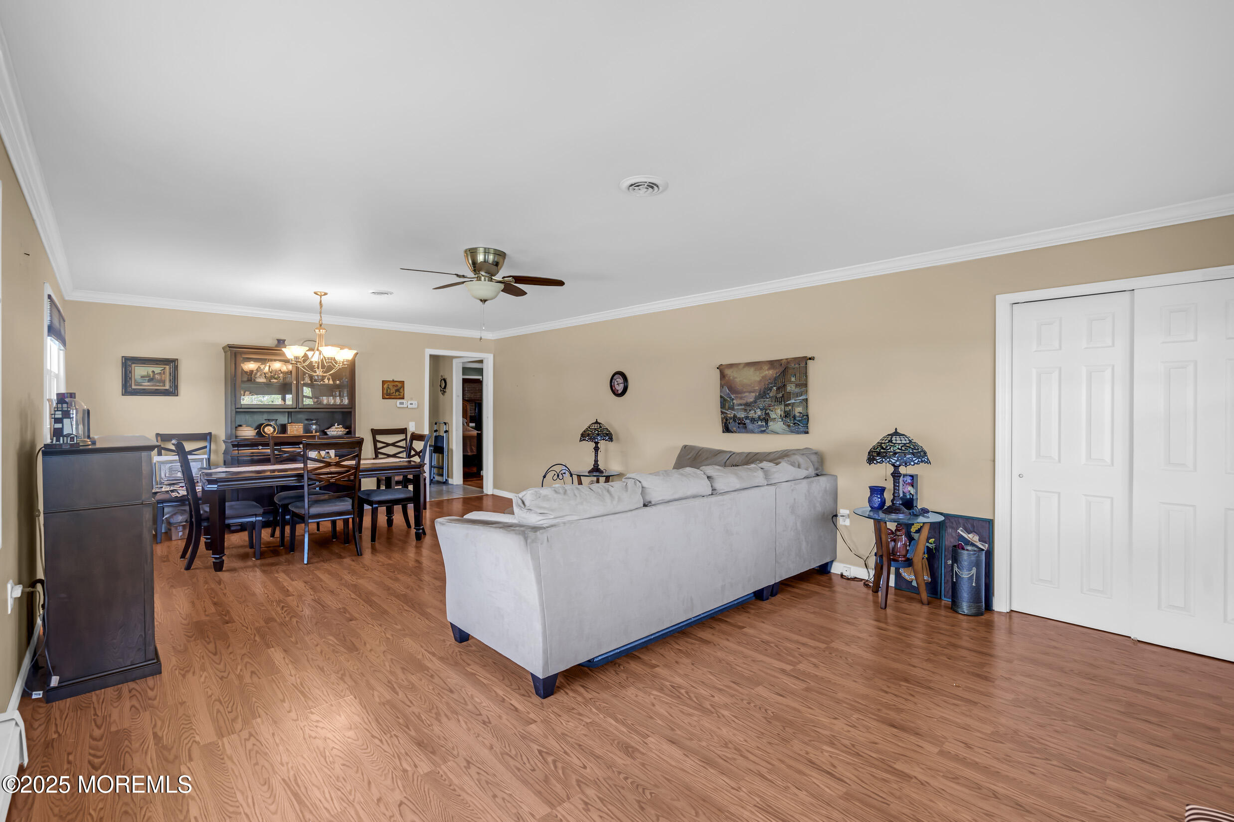 9 Bahamia Drive Image 4