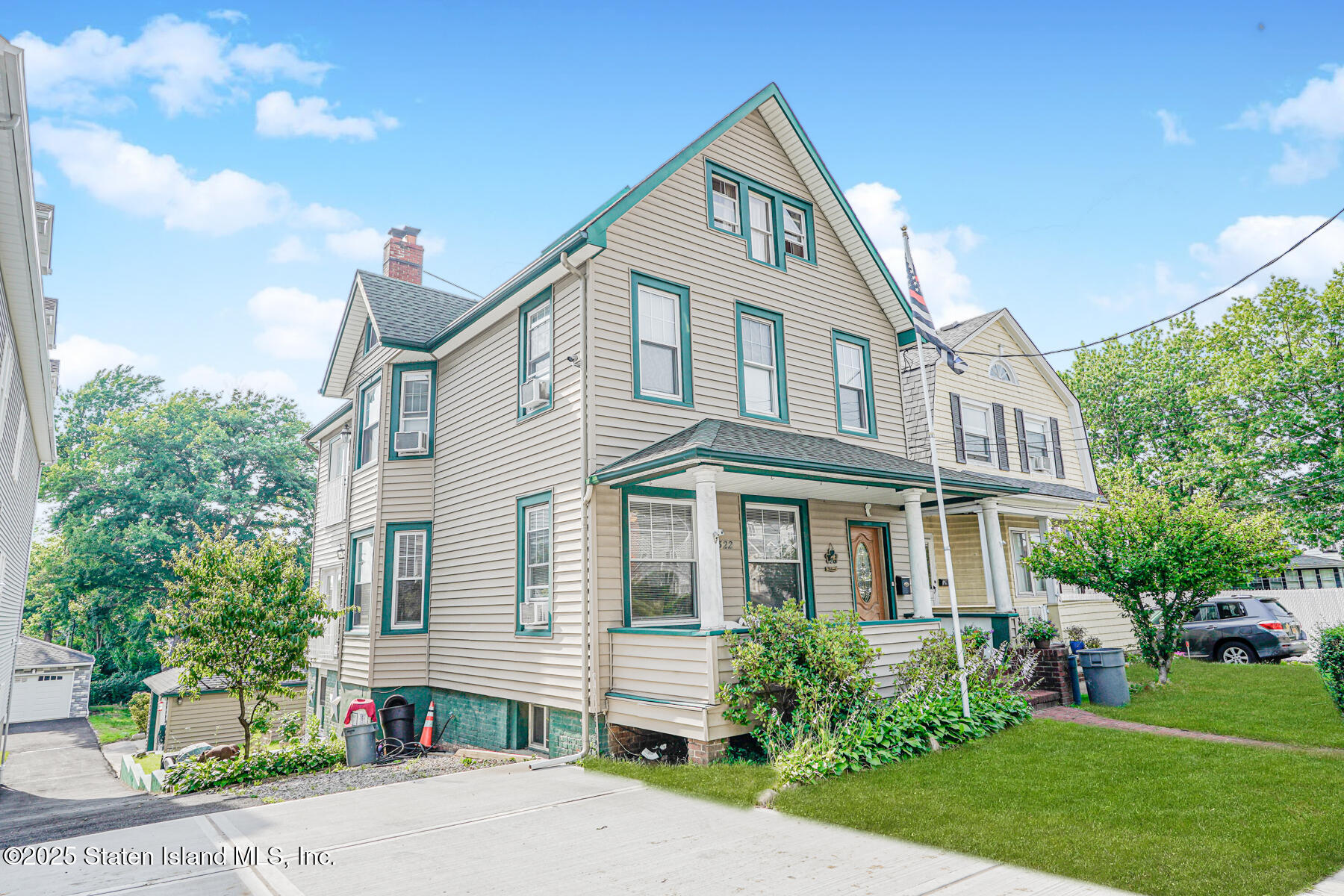 322 Jewett Avenue Image 3