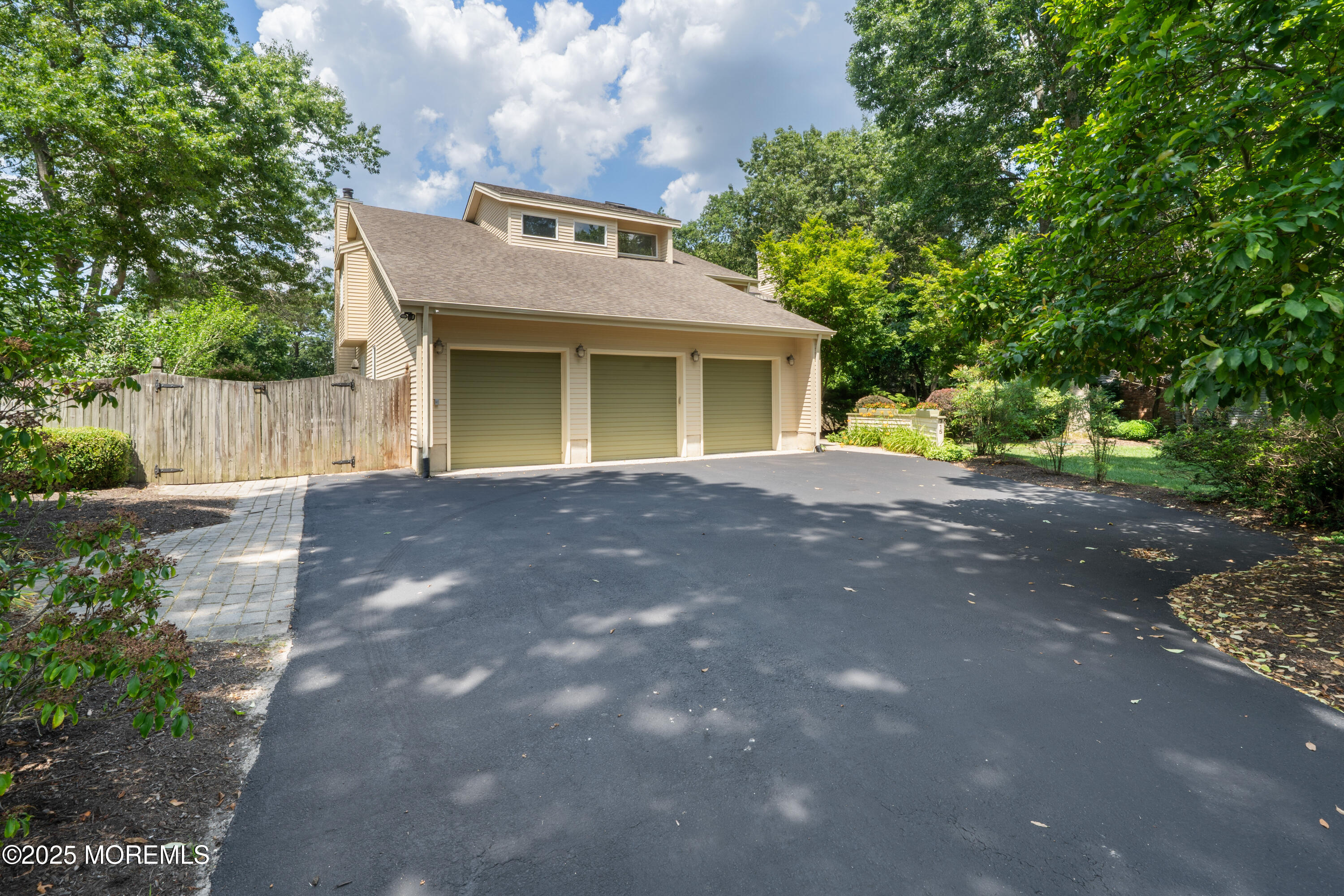715 Radcliffe Road Image 2