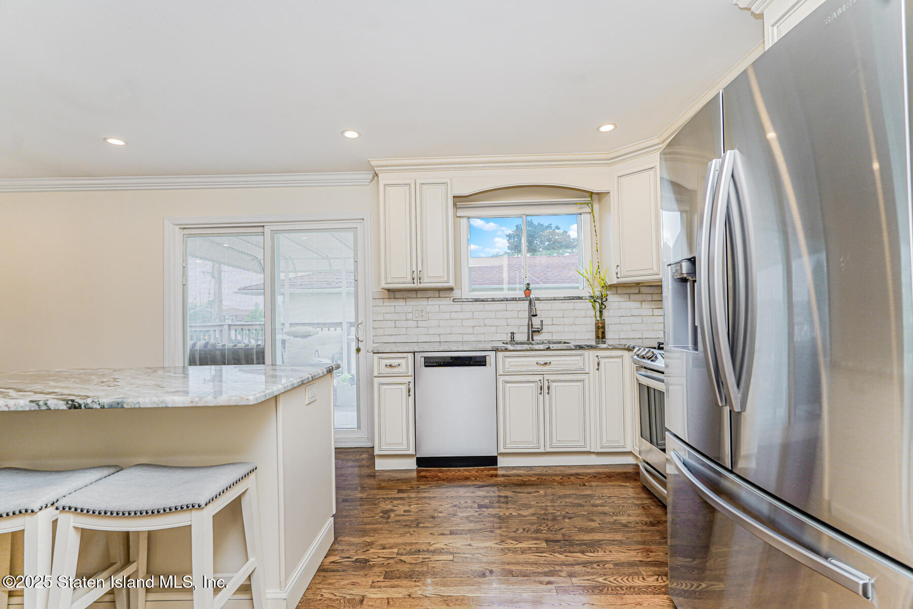96 Paulding Avenue Image 4