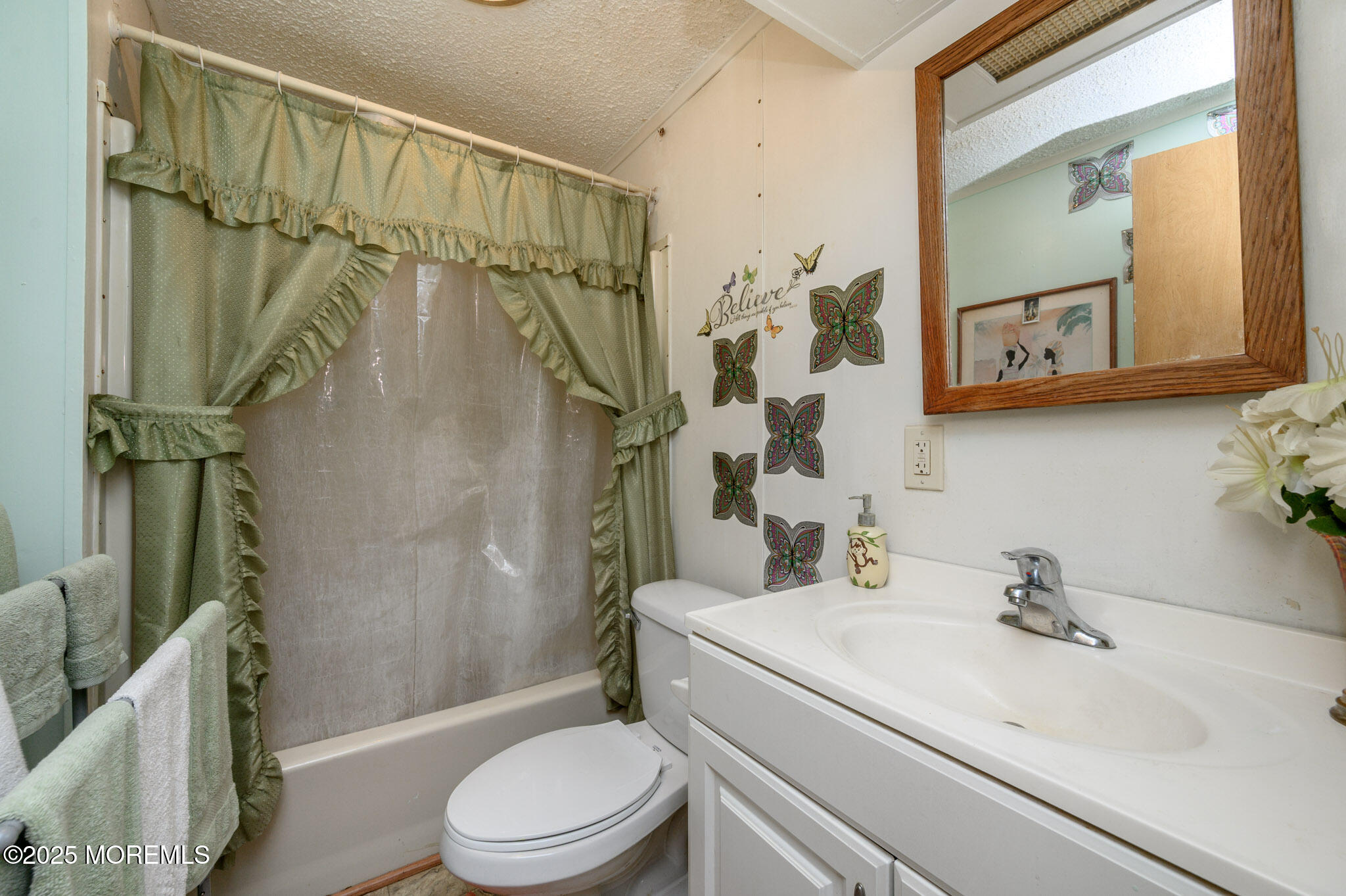 8 Snow Chief Court, Howell, NJ, 07731 image 15