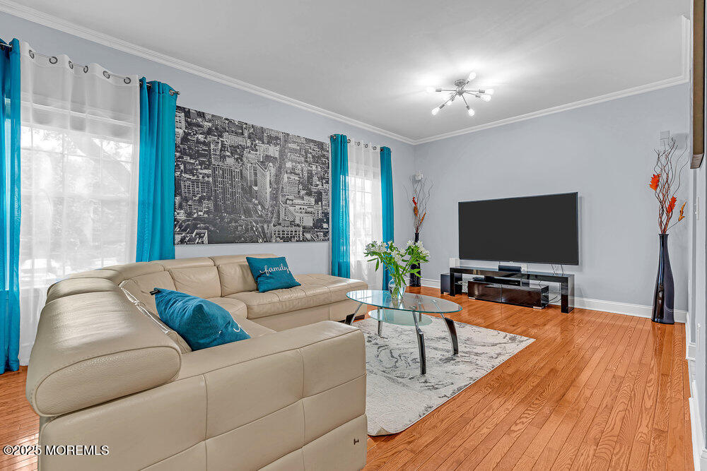 4409 Pepperidge Court Image 3