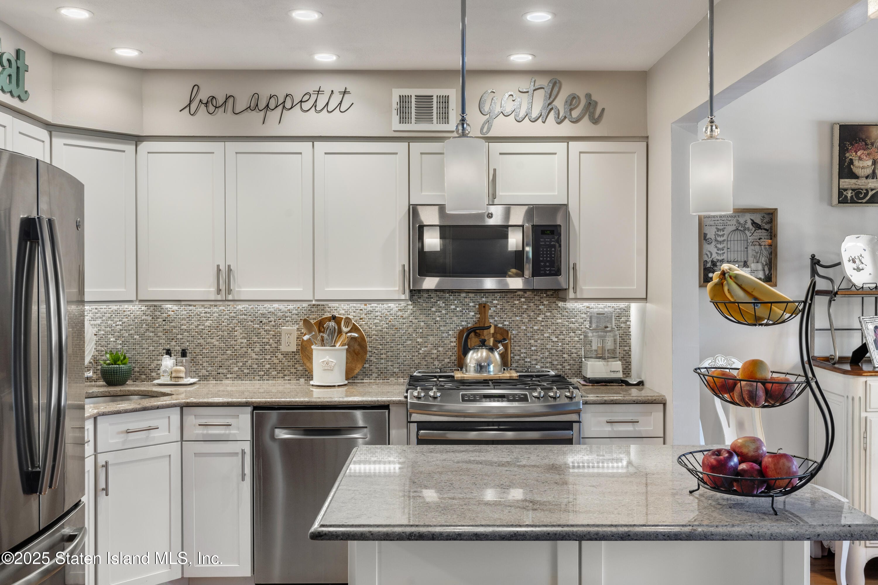 309 Rolling Hill Green, Staten Island, NY, 10312 image 14