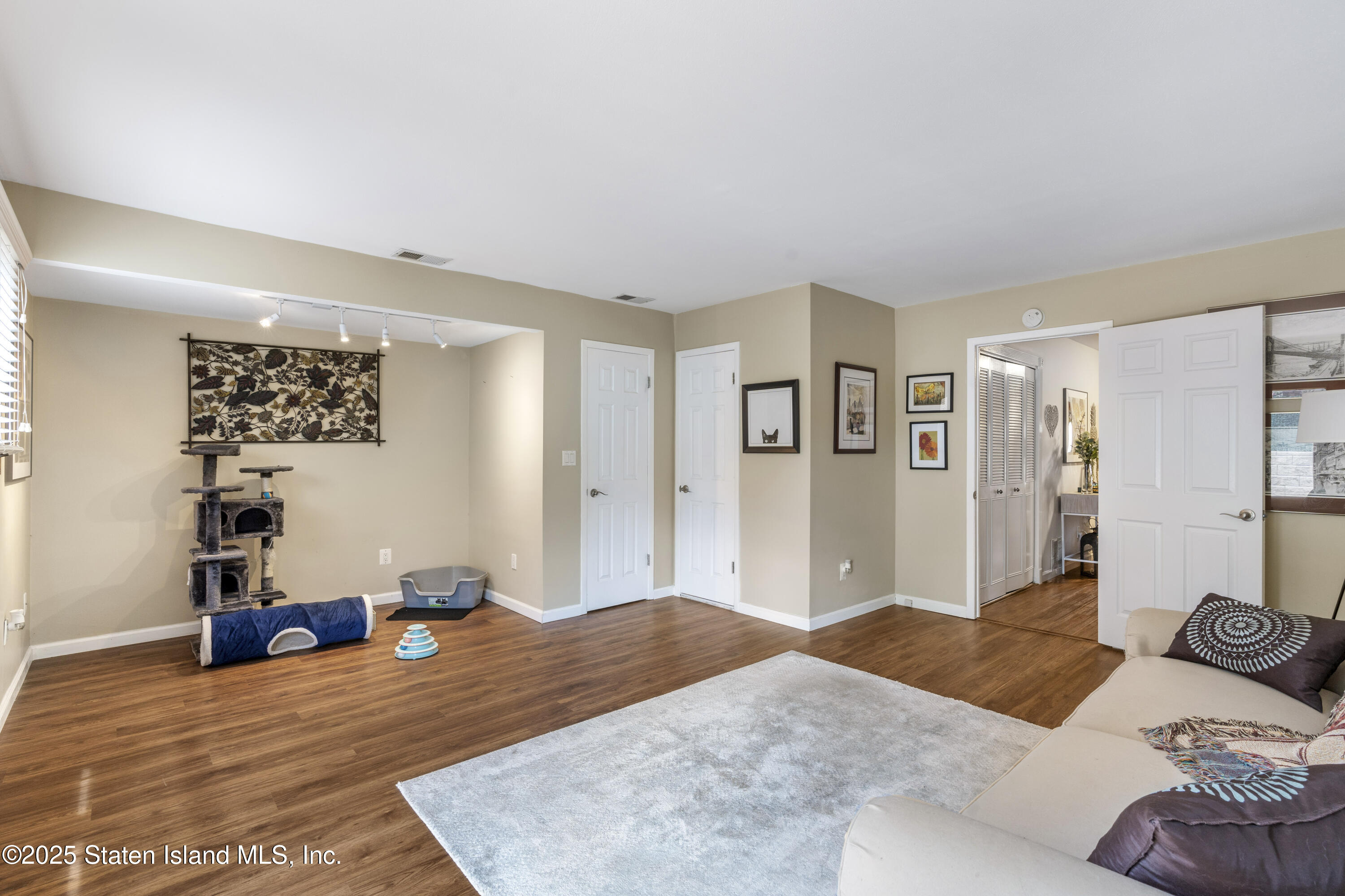 309 Rolling Hill Green, Staten Island, NY, 10312 image 7