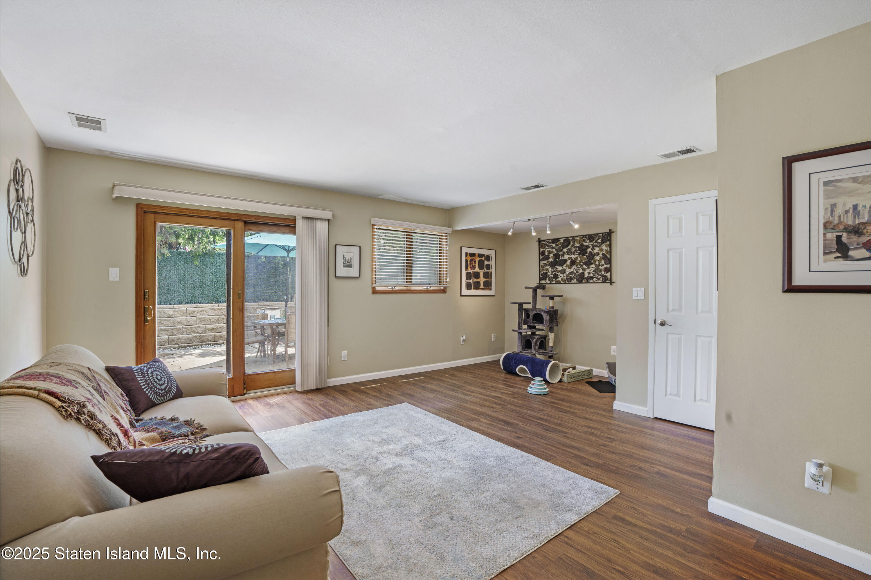 309 Rolling Hill Green, Staten Island, NY, 10312 image 6