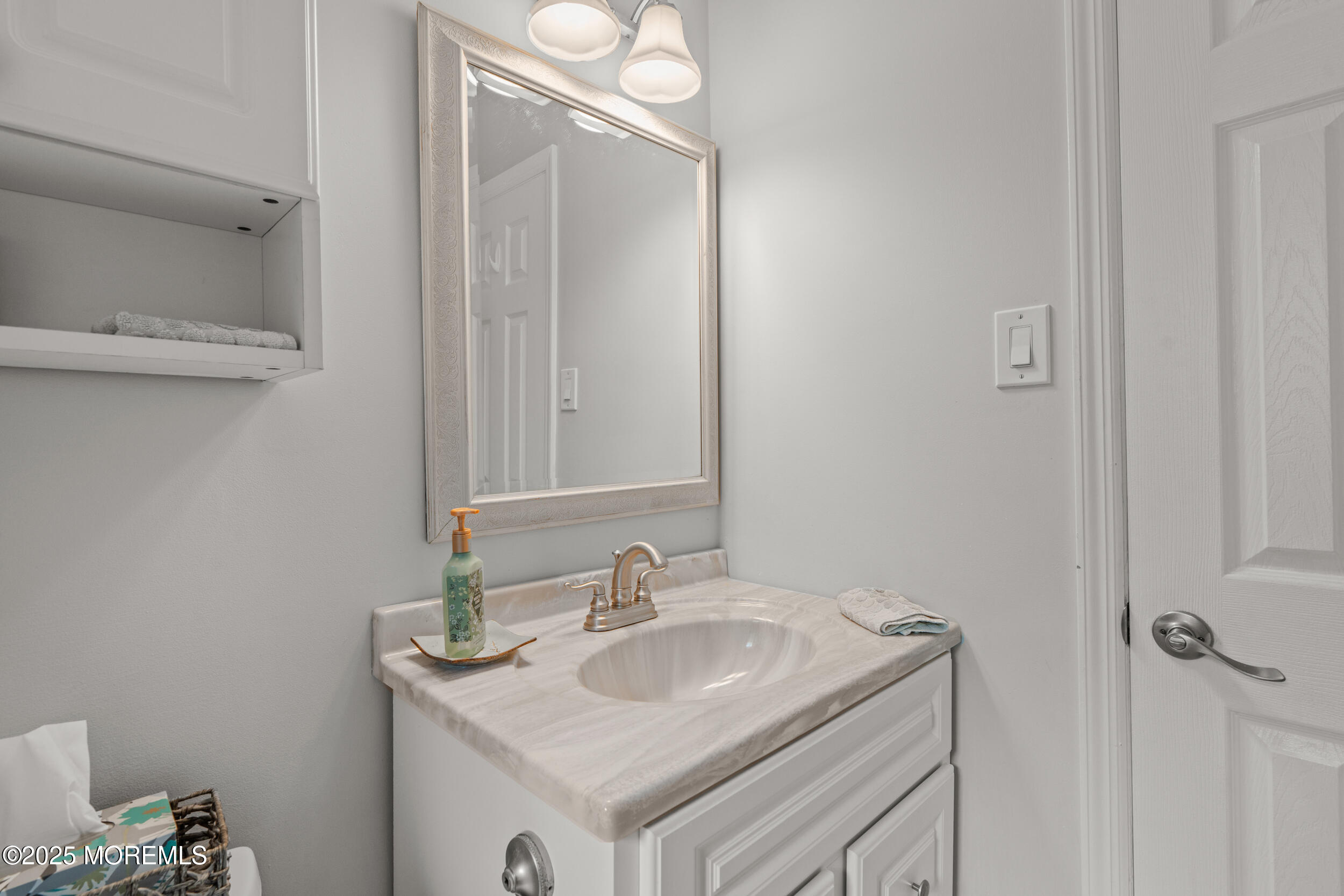 15 Teabury Lane, Oakhurst, NJ, 07755 image 31