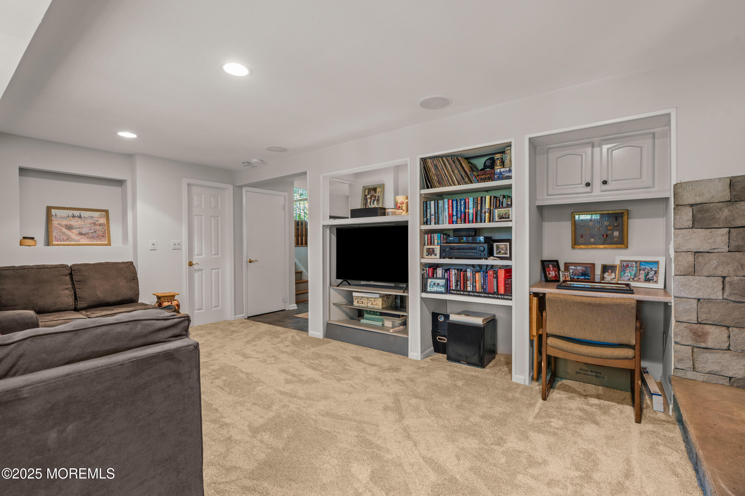 15 Teabury Lane, Oakhurst, NJ, 07755 image 27