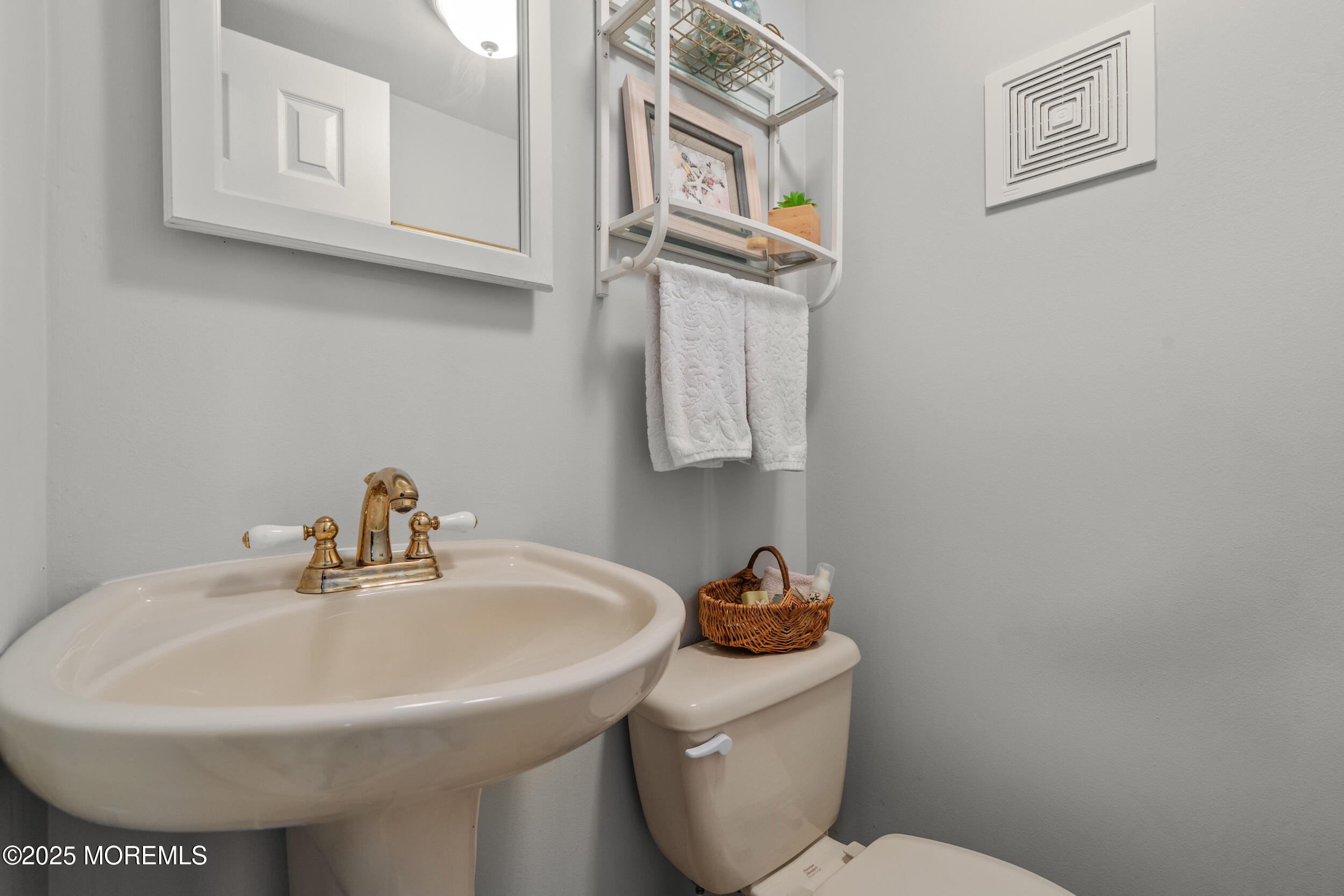 15 Teabury Lane, Oakhurst, NJ, 07755 image 7