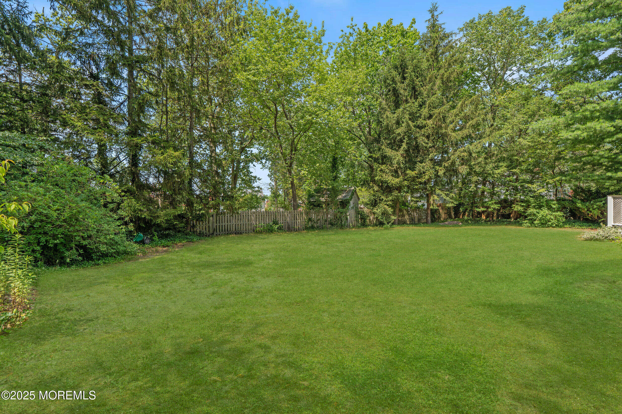 15 Teabury Lane, Oakhurst, NJ, 07755 image 18