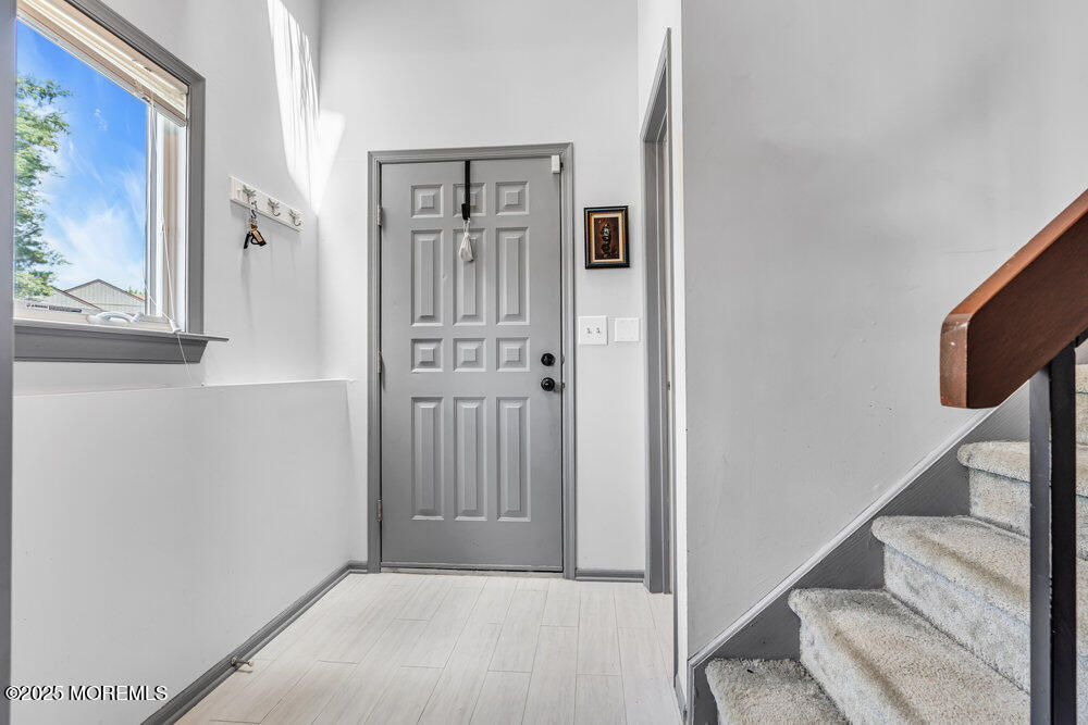 266 Silver Lane Image 2