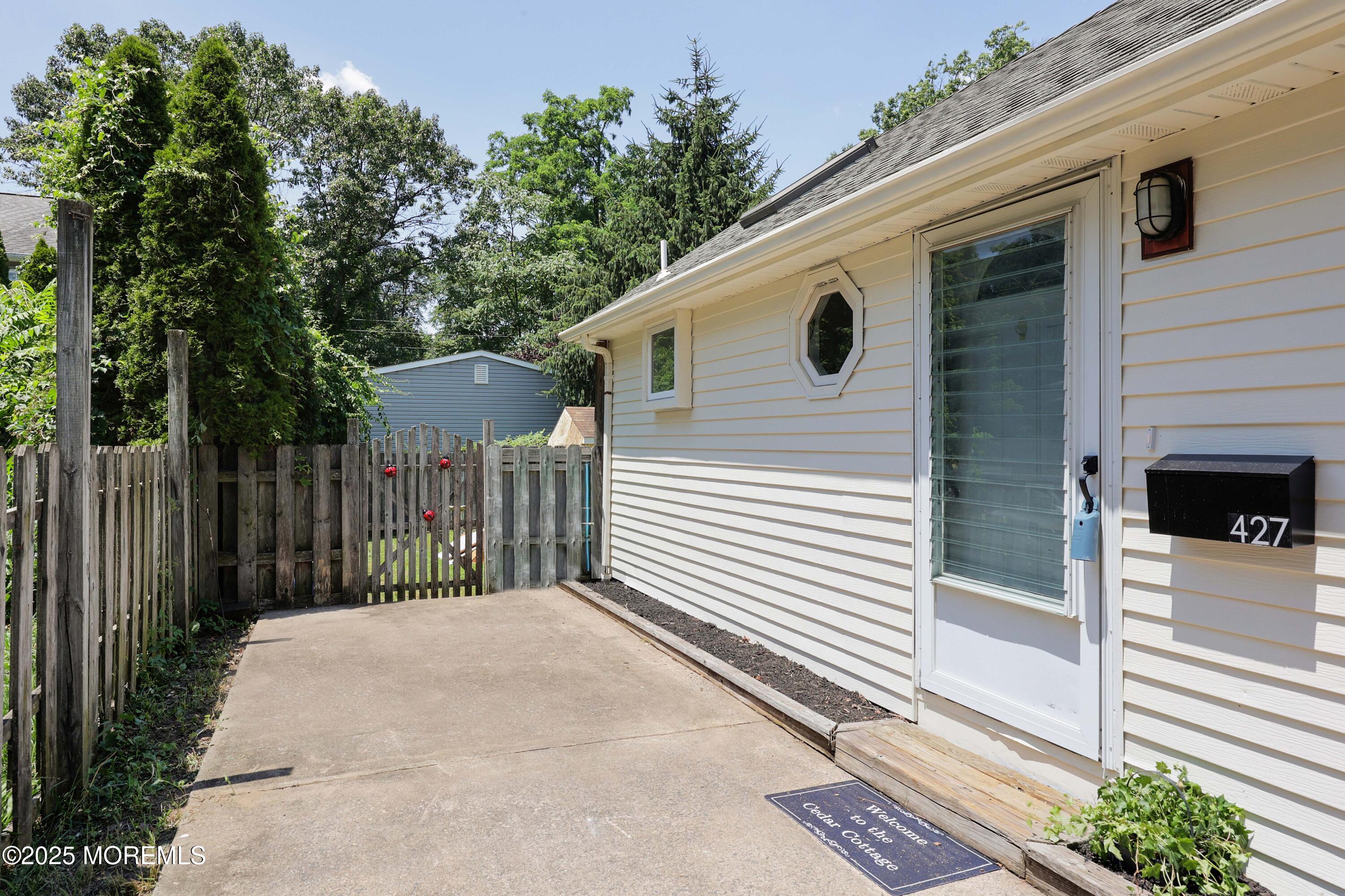 427 Cedar Avenue, Leonardo, NJ, 07737 image 17