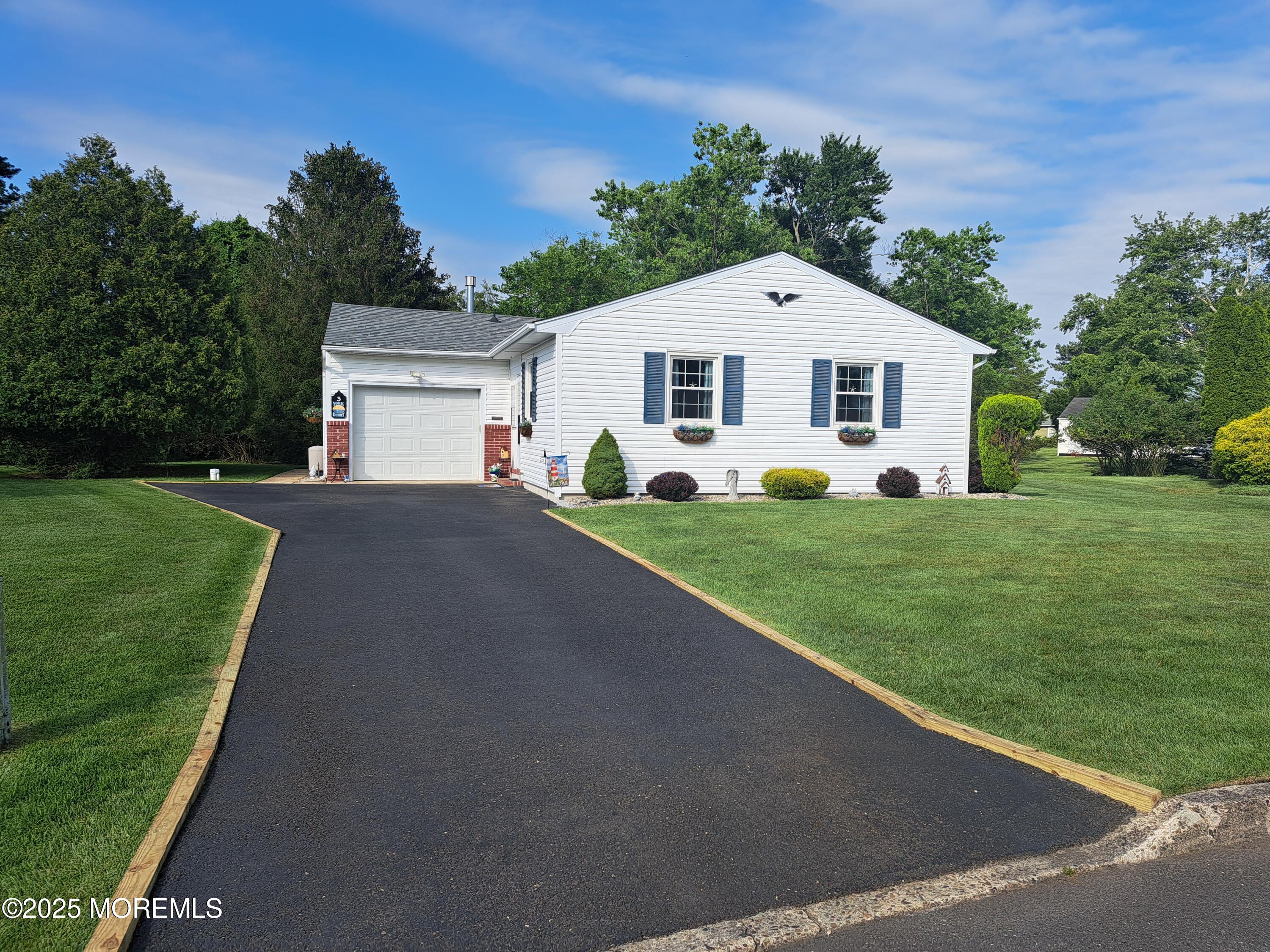 3 York Court, Toms River, NJ, 08757