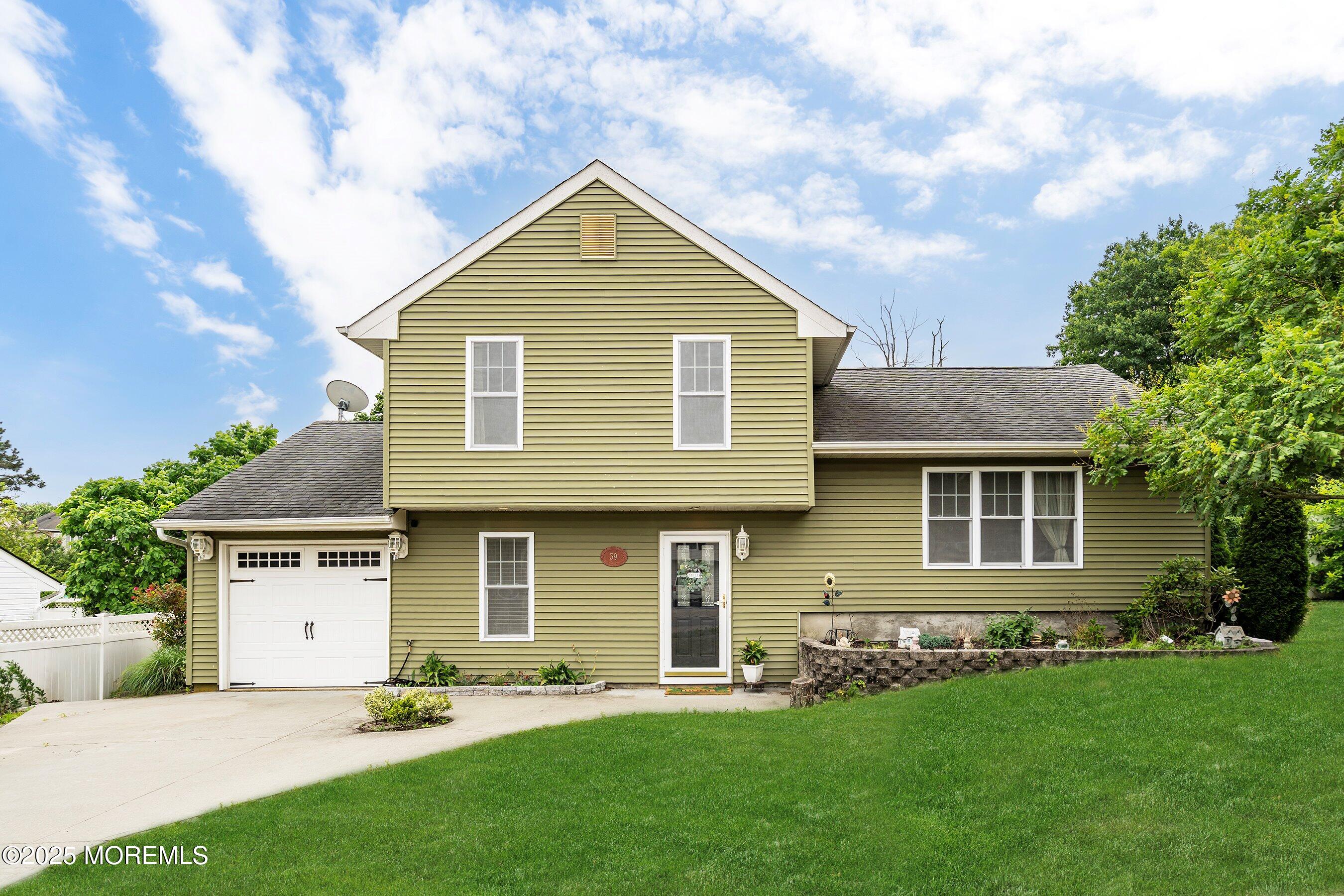 39 Georgetown Boulevard, Barnegat, NJ, 08005
